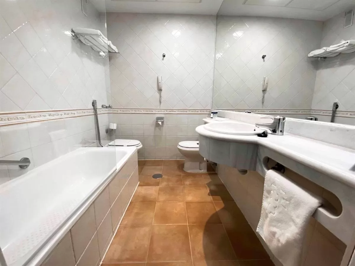 Toilet in Hotel Torremangana