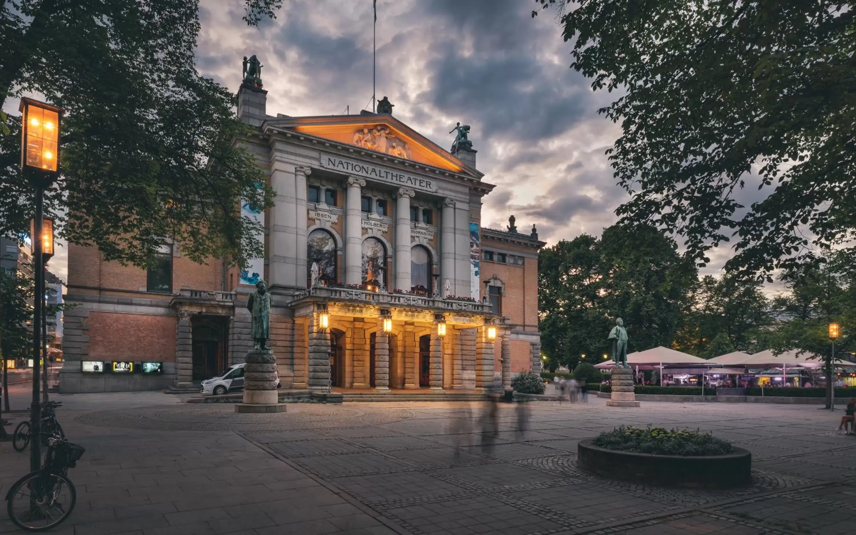 Nearby landmark, Property Building in Hotel Christiania Teater