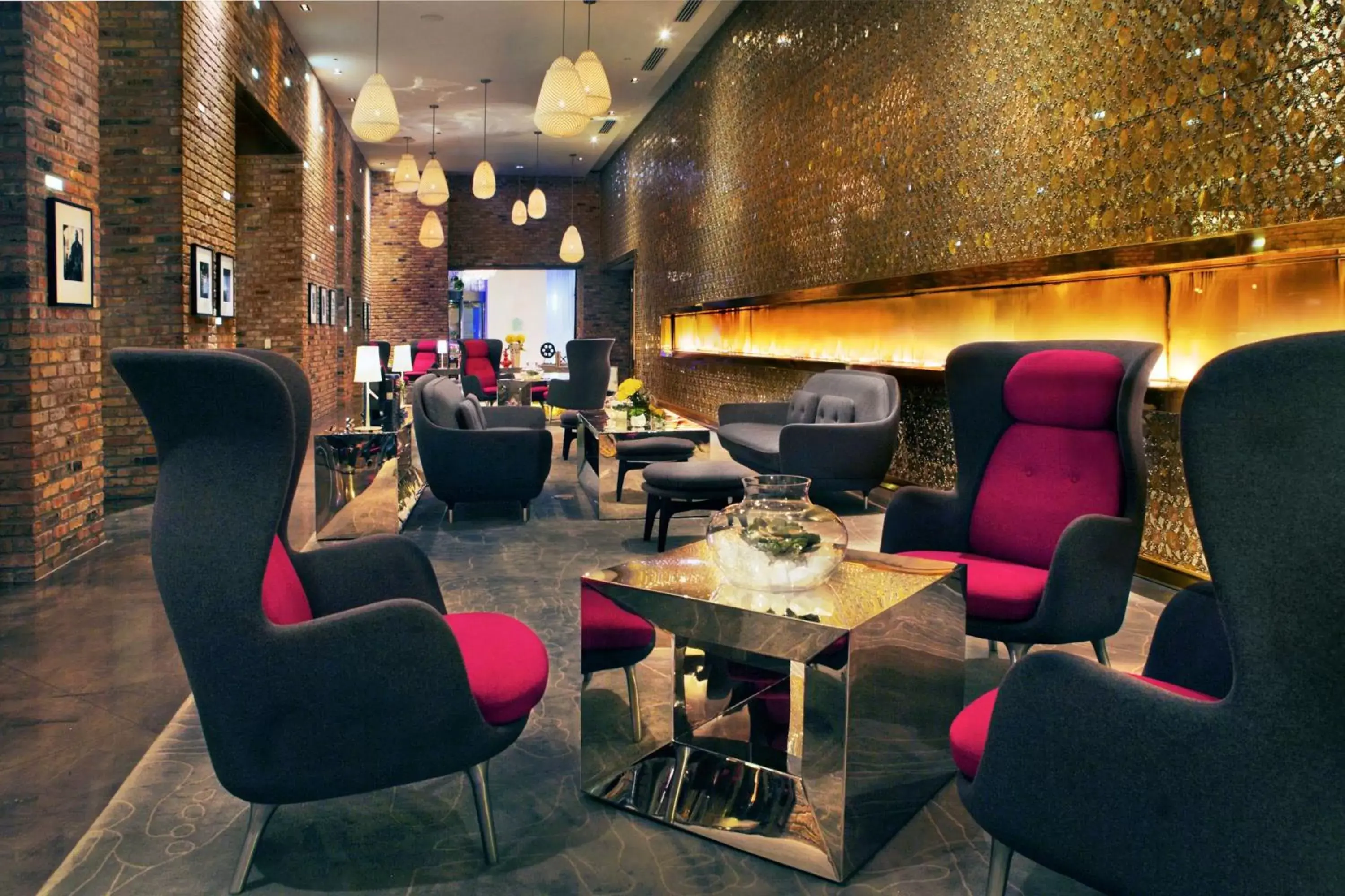 Lobby or reception, Lounge/Bar in Radisson Blu Aqua Hotel Chicago