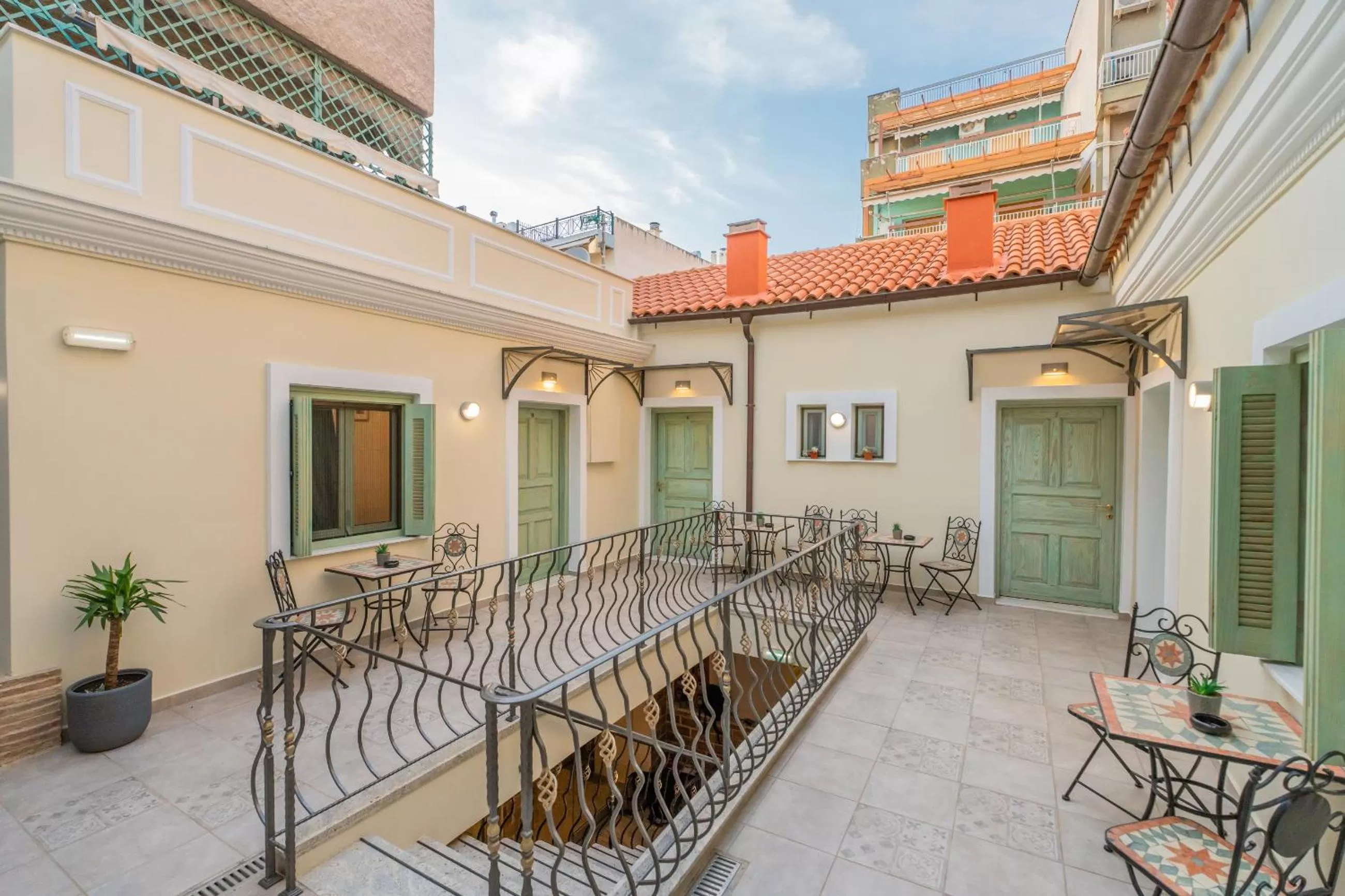 The Stone Manor , Noho boutique hotel Thissio