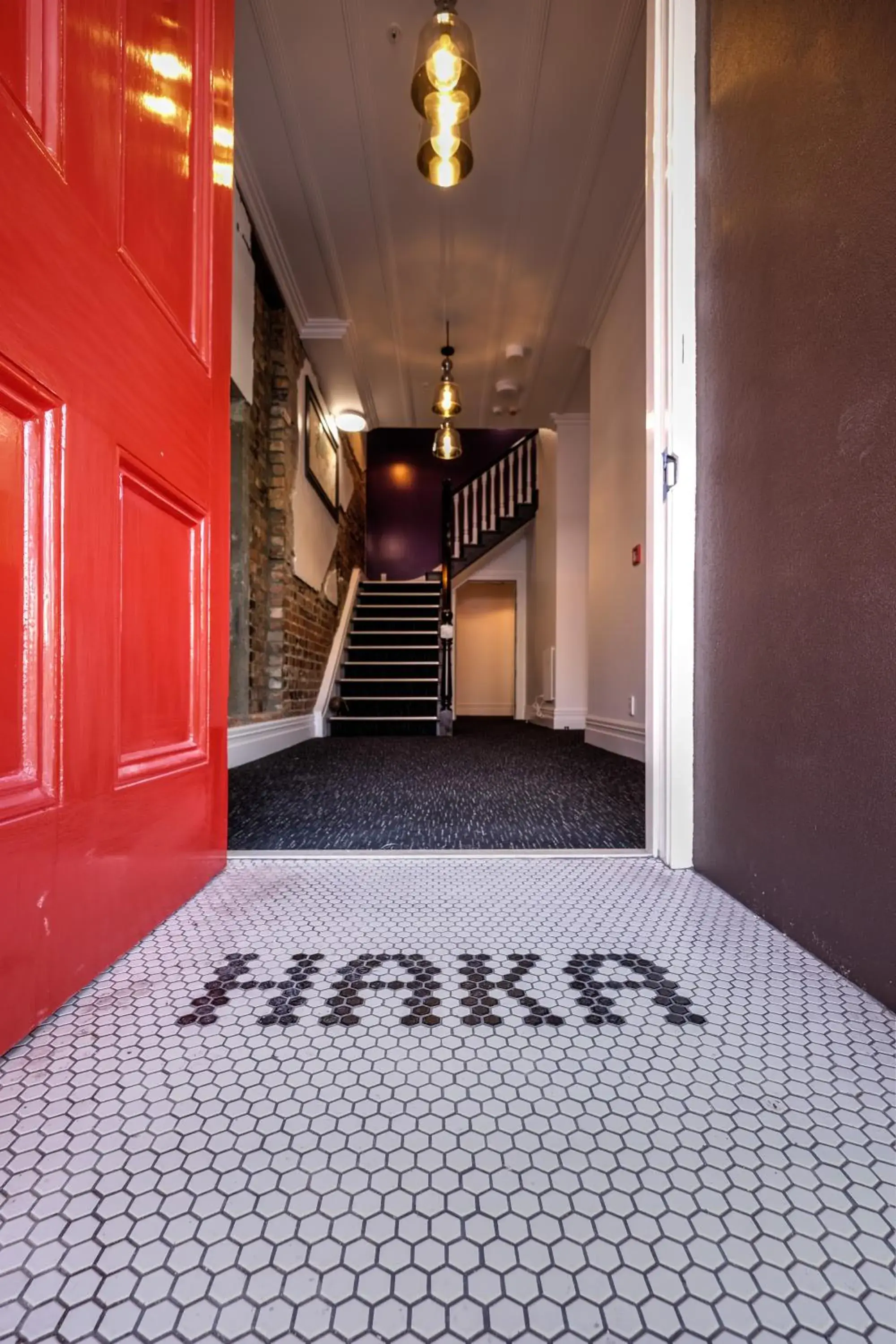 Facade/entrance in Haka Lodge Auckland