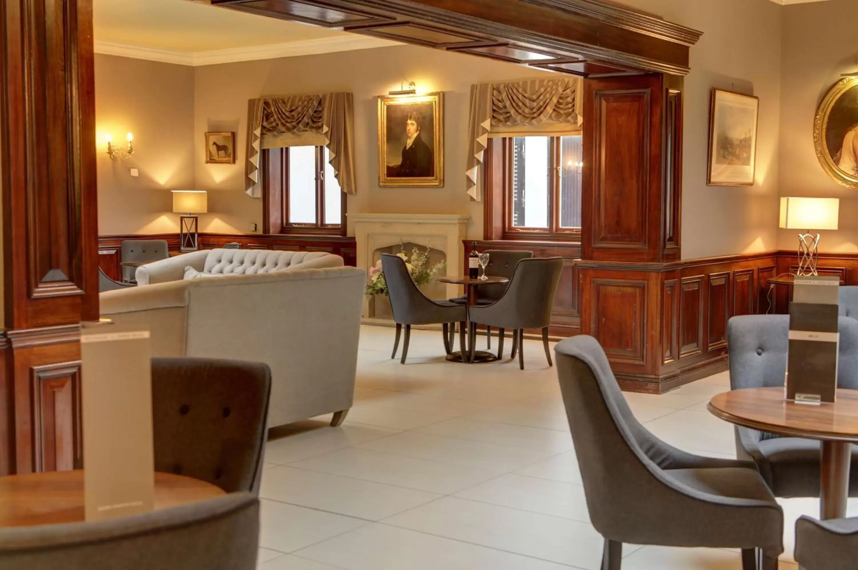 Lounge or bar, Restaurant/Places to Eat in Quorn Country Hotel