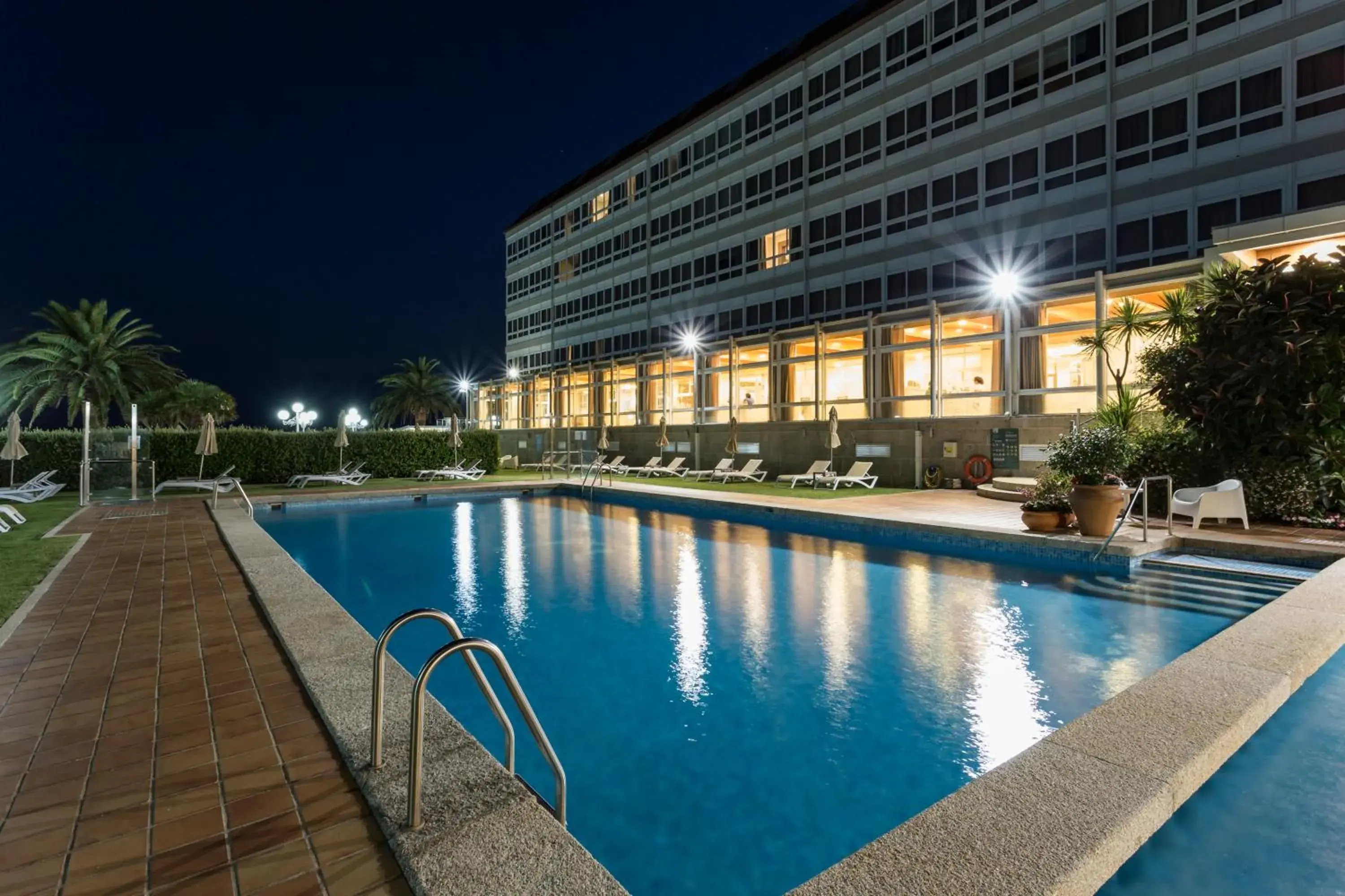 Property building, Swimming Pool in Hotel Talaso Louxo La Toja