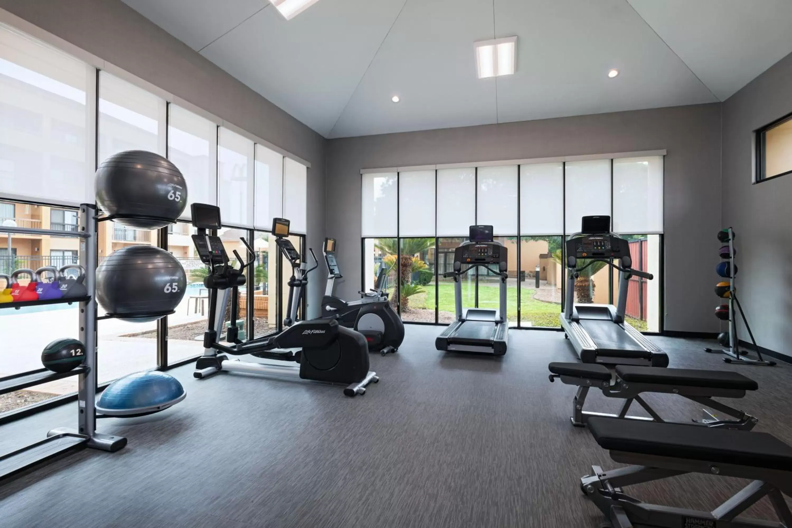 Fitness centre/facilities, Fitness Center/Facilities in Courtyard by Marriott San Antonio Airport