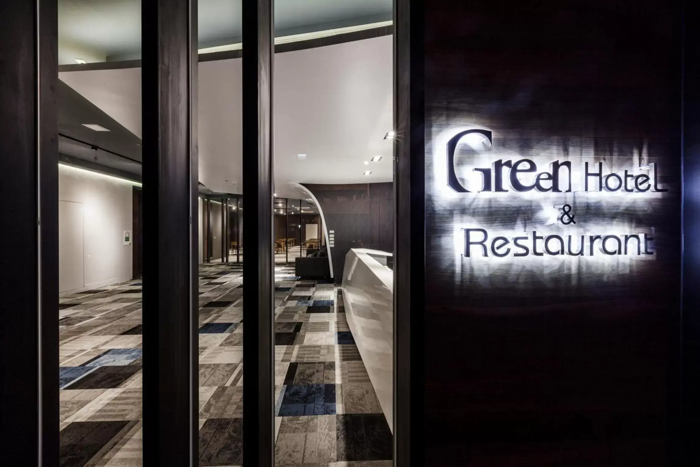 Facade/entrance in Green Hotel Facade/entrance in Green Hotel