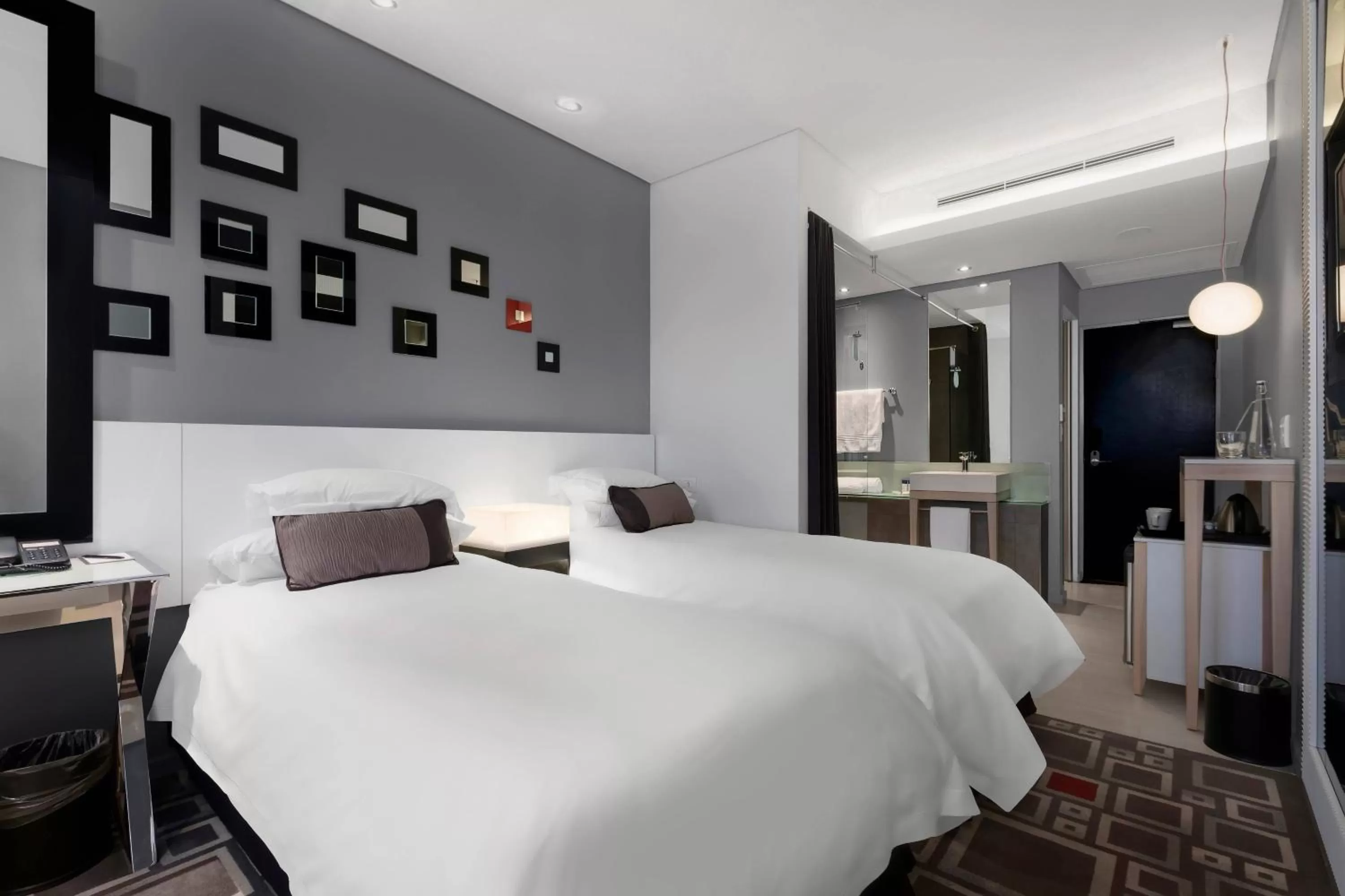 Photo of the whole room, Bed in Protea Hotel Fire & Ice! by Marriott Pretoria Menlyn