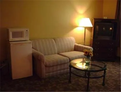 Seating area in Knights Inn Hadley