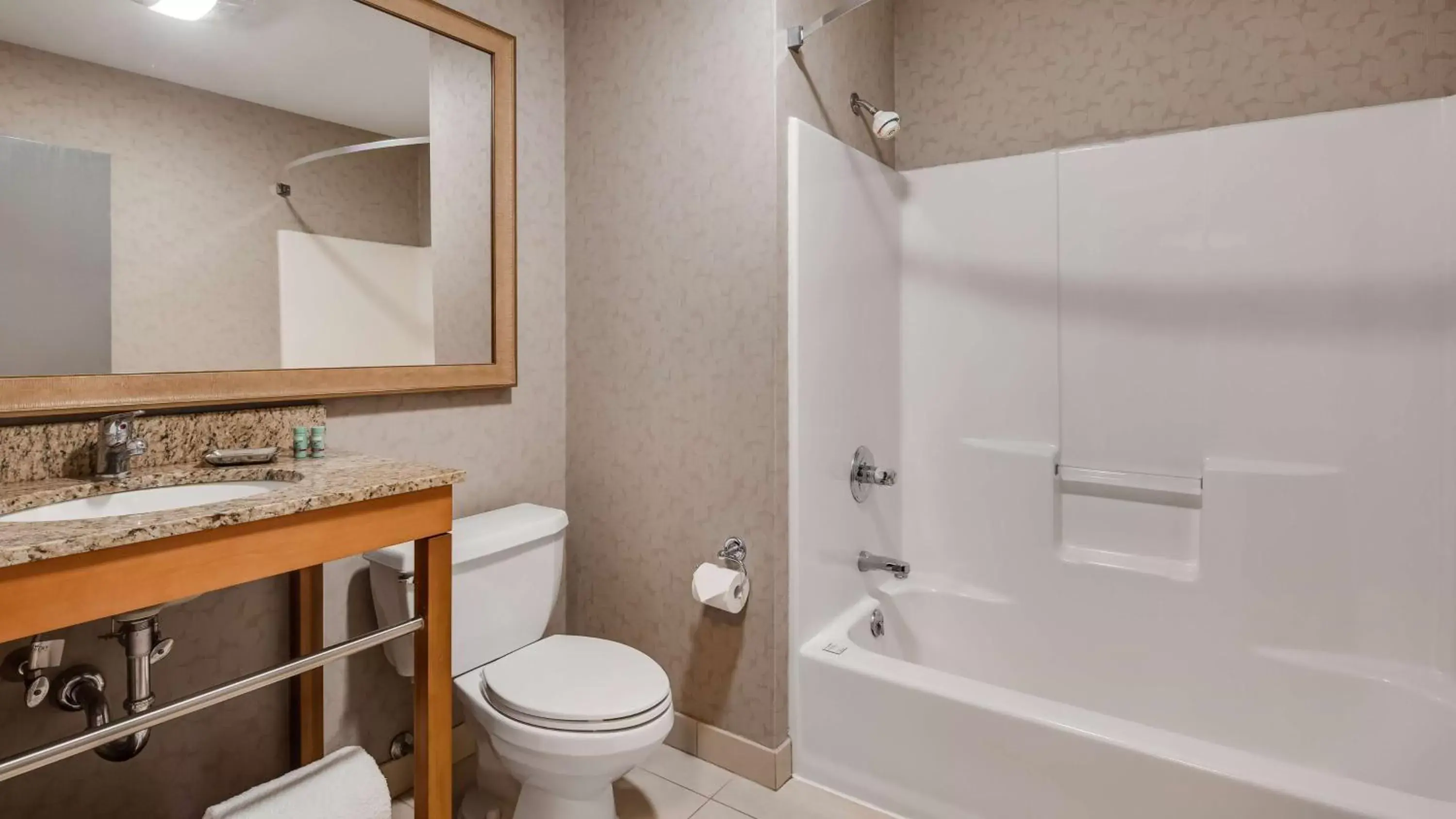 Bathroom in Best Western DuBois Hotel