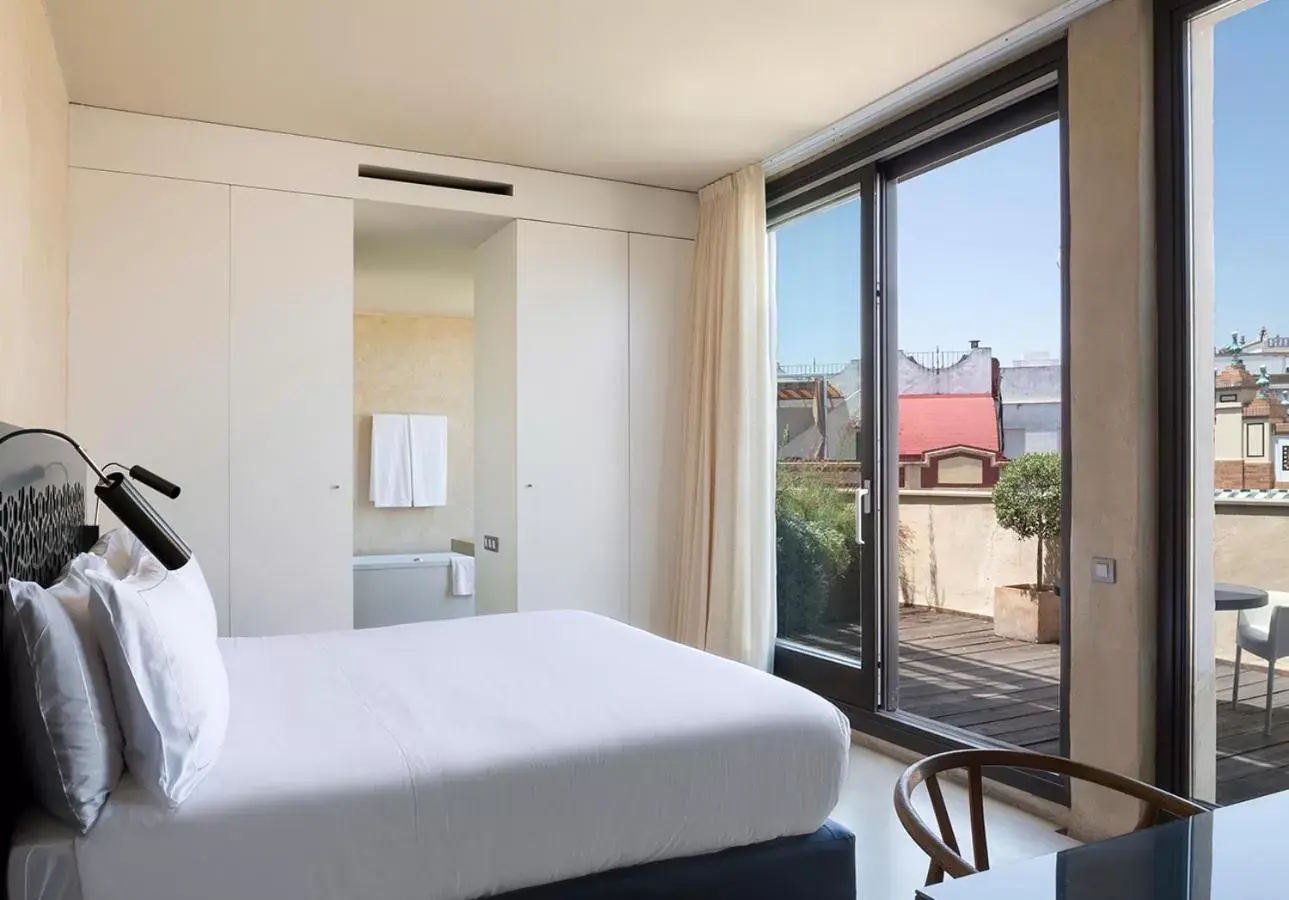 Bedroom, Bed in EME Catedral Mercer Hotel Bedroom, Bed in EME Catedral Mercer Hotel