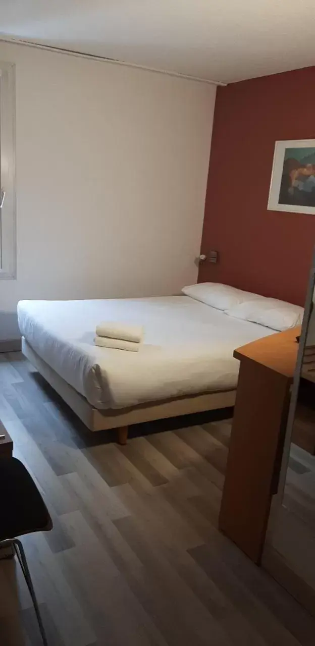 Bed in Hotel Primo Colmar Centre