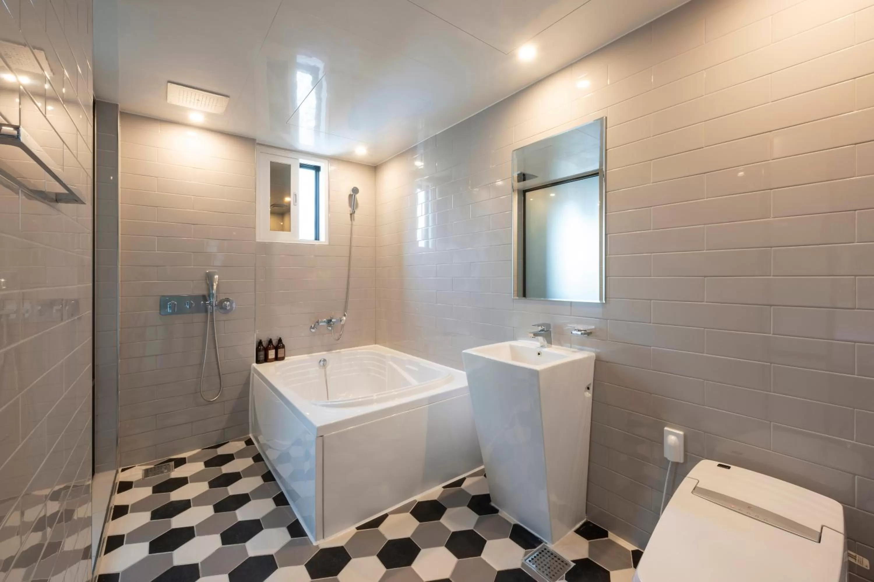 Seomyeon Brown-dot hotel Gold