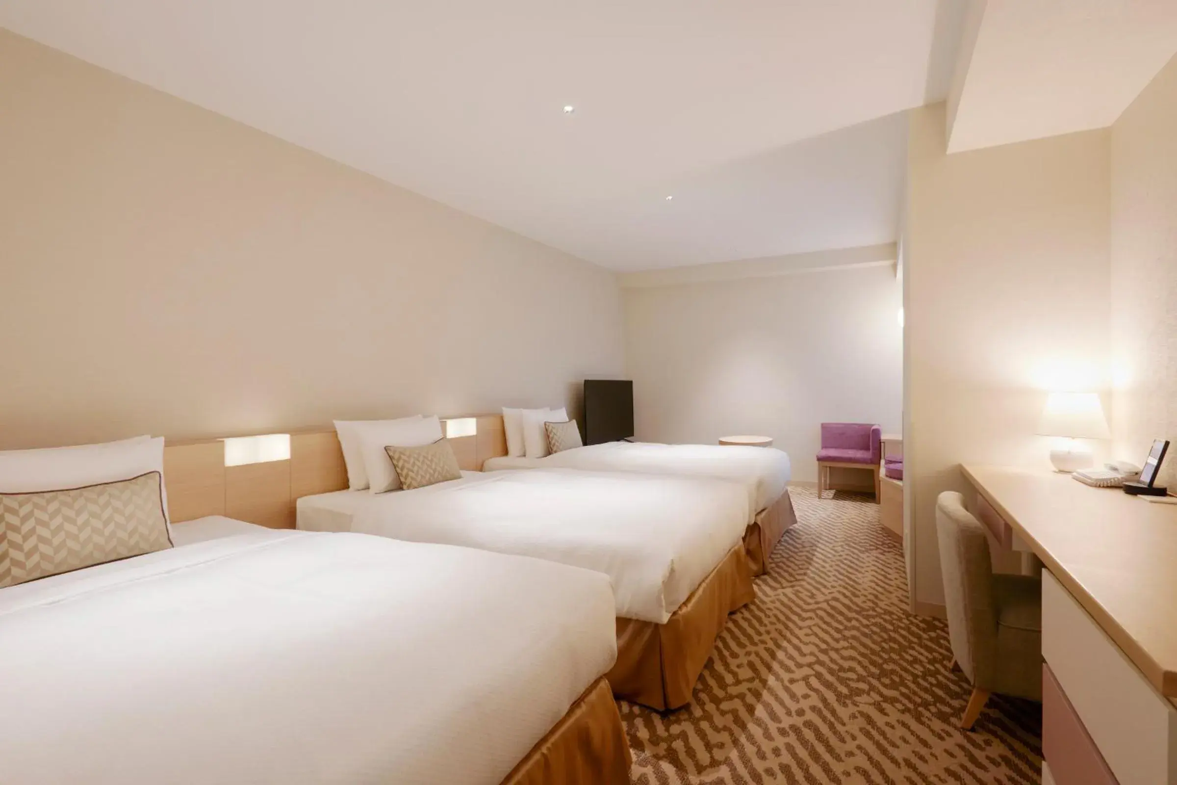 Standard Triple Room - Non-Smoking in Keio Plaza Hotel Sapporo Standard Triple Room - Non-Smoking in Keio Plaza Hotel Sapporo