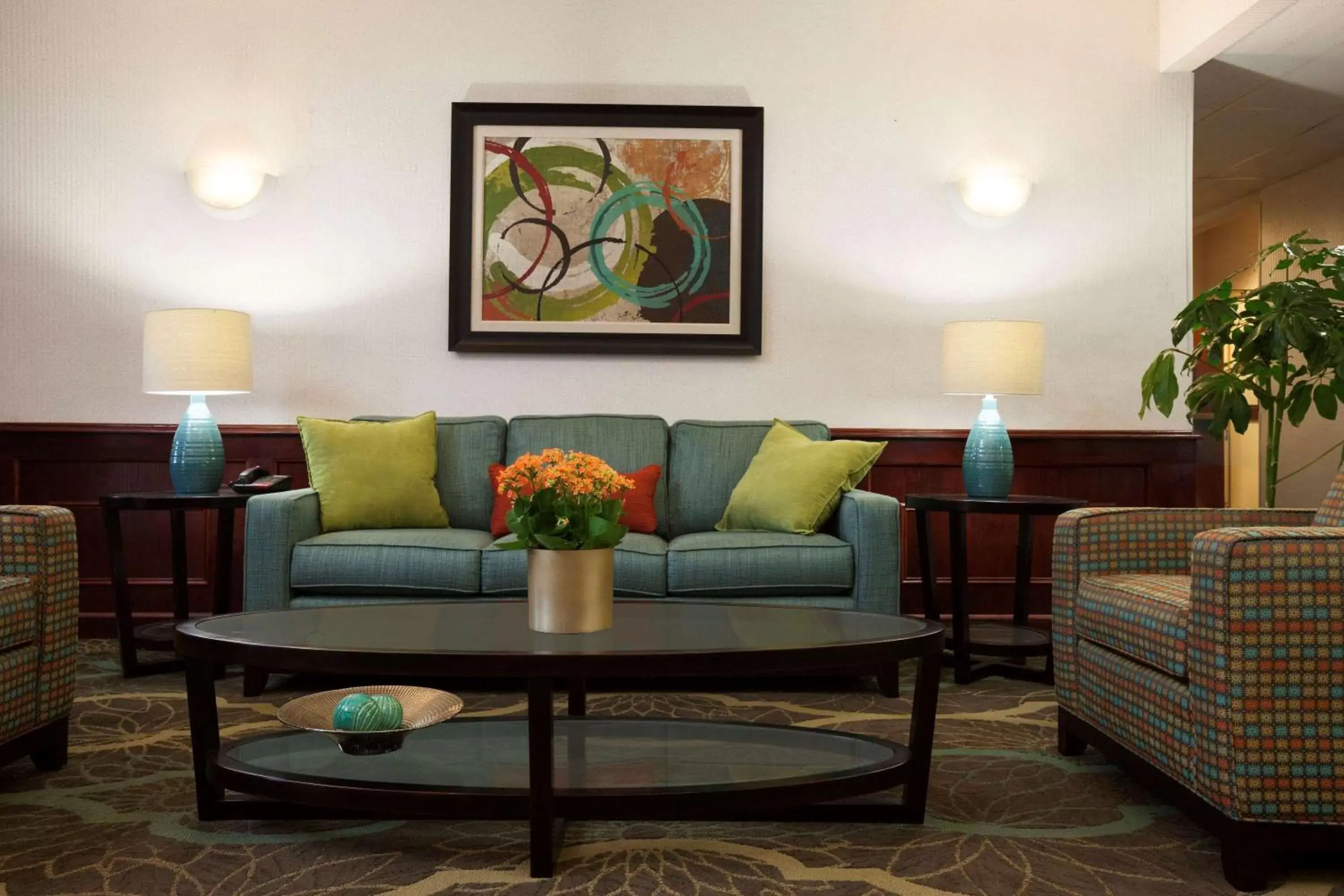 Lobby or reception, Seating Area in Super 8 by Wyndham Aurora/Naperville Area