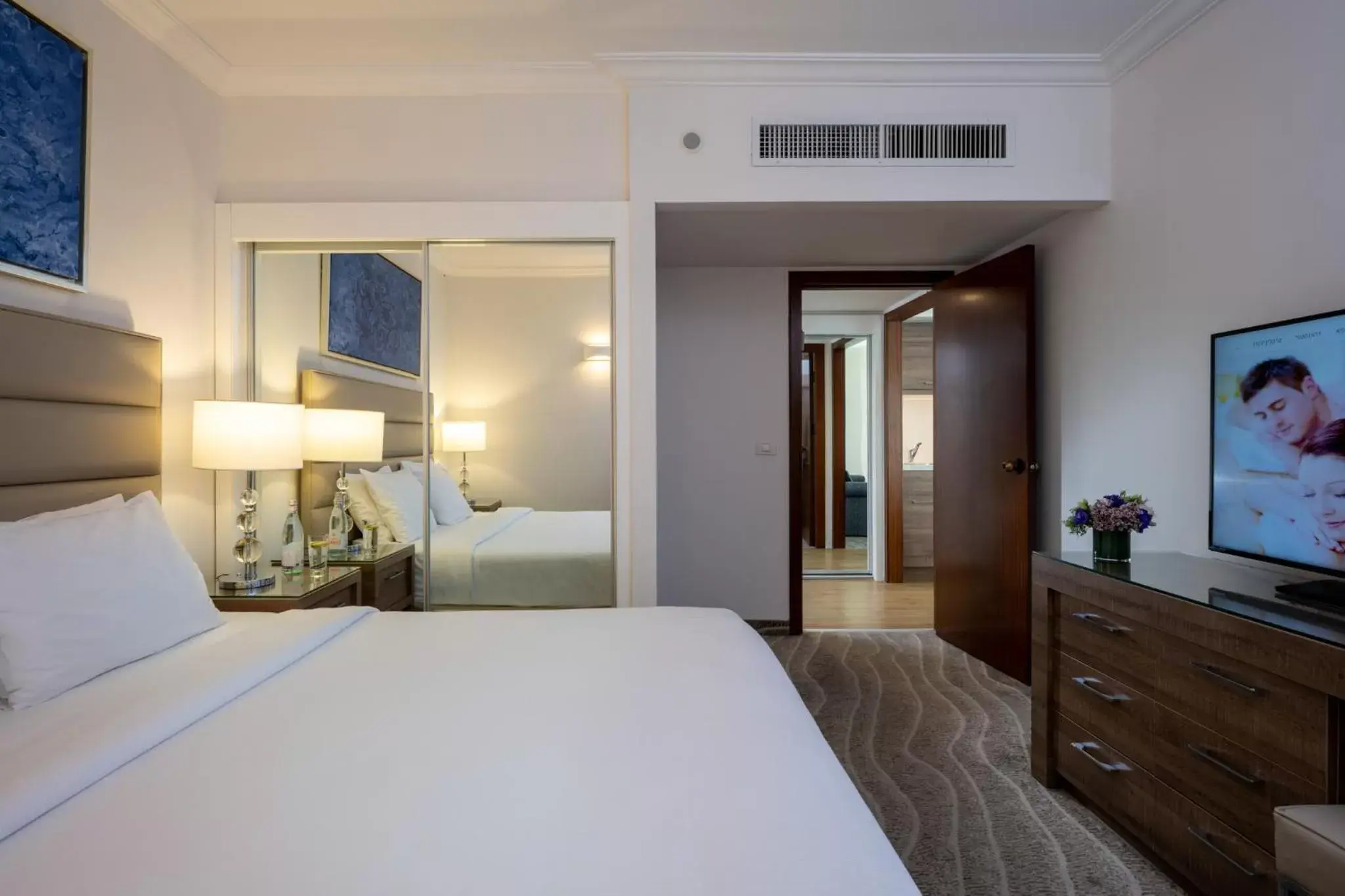 Bedroom, Bed in Queen of Sheba Eilat