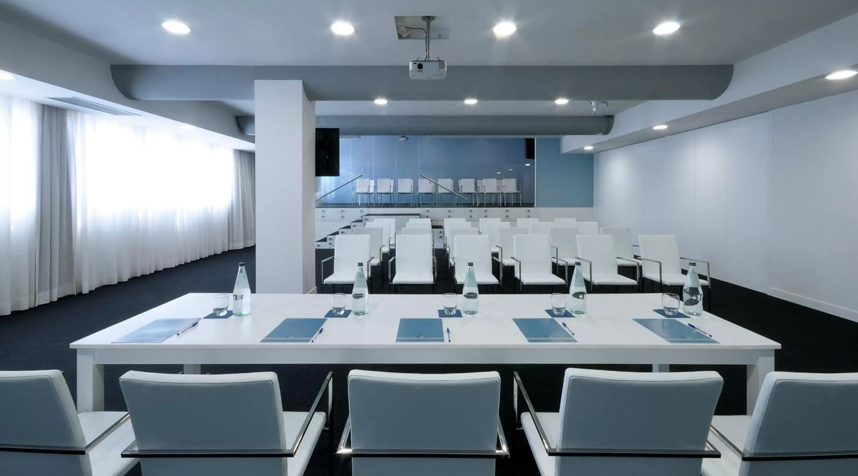 Business facilities, Business Area/Conference Room in Hotel Caravel