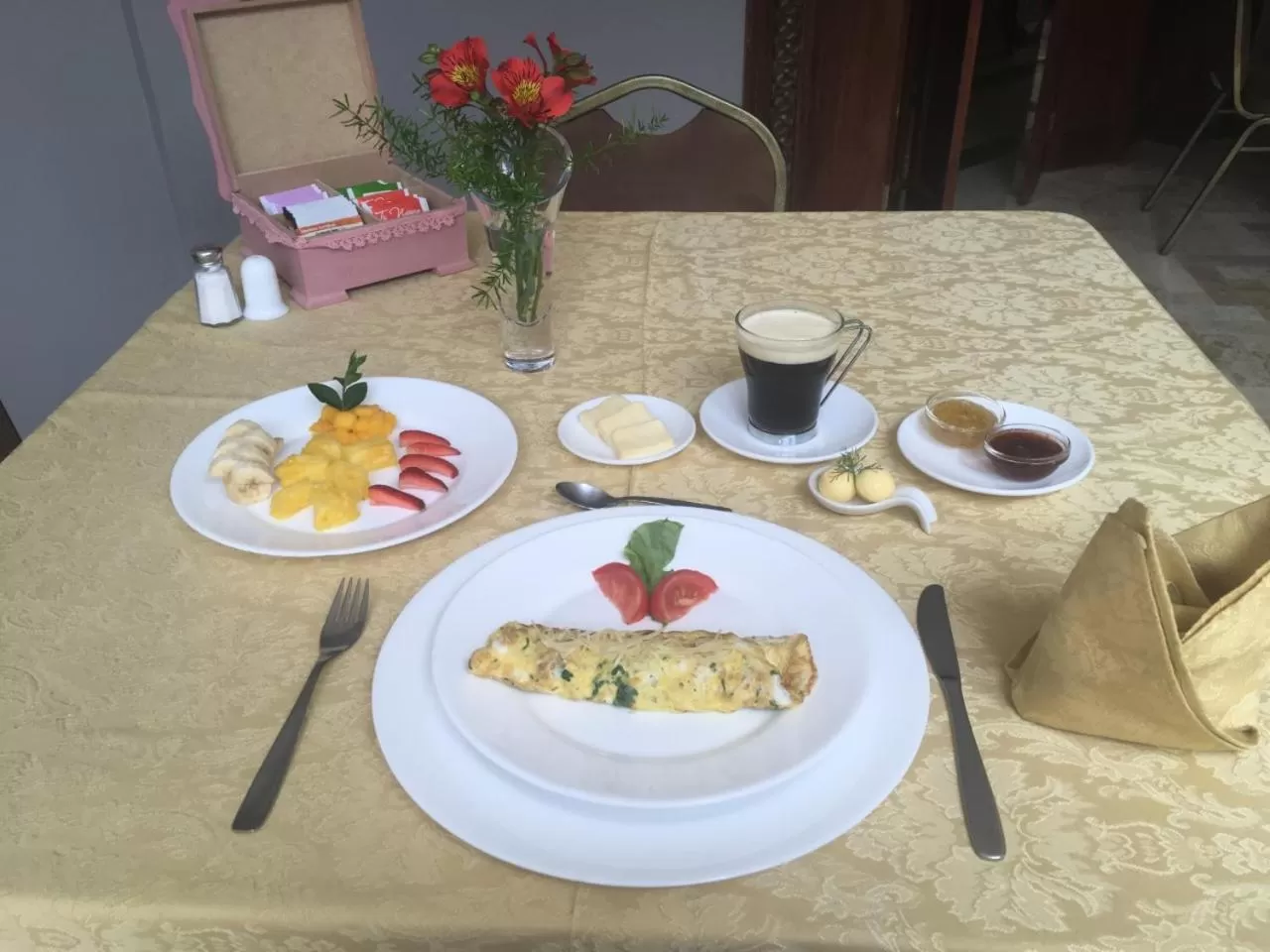 American breakfast in Hotel Florida