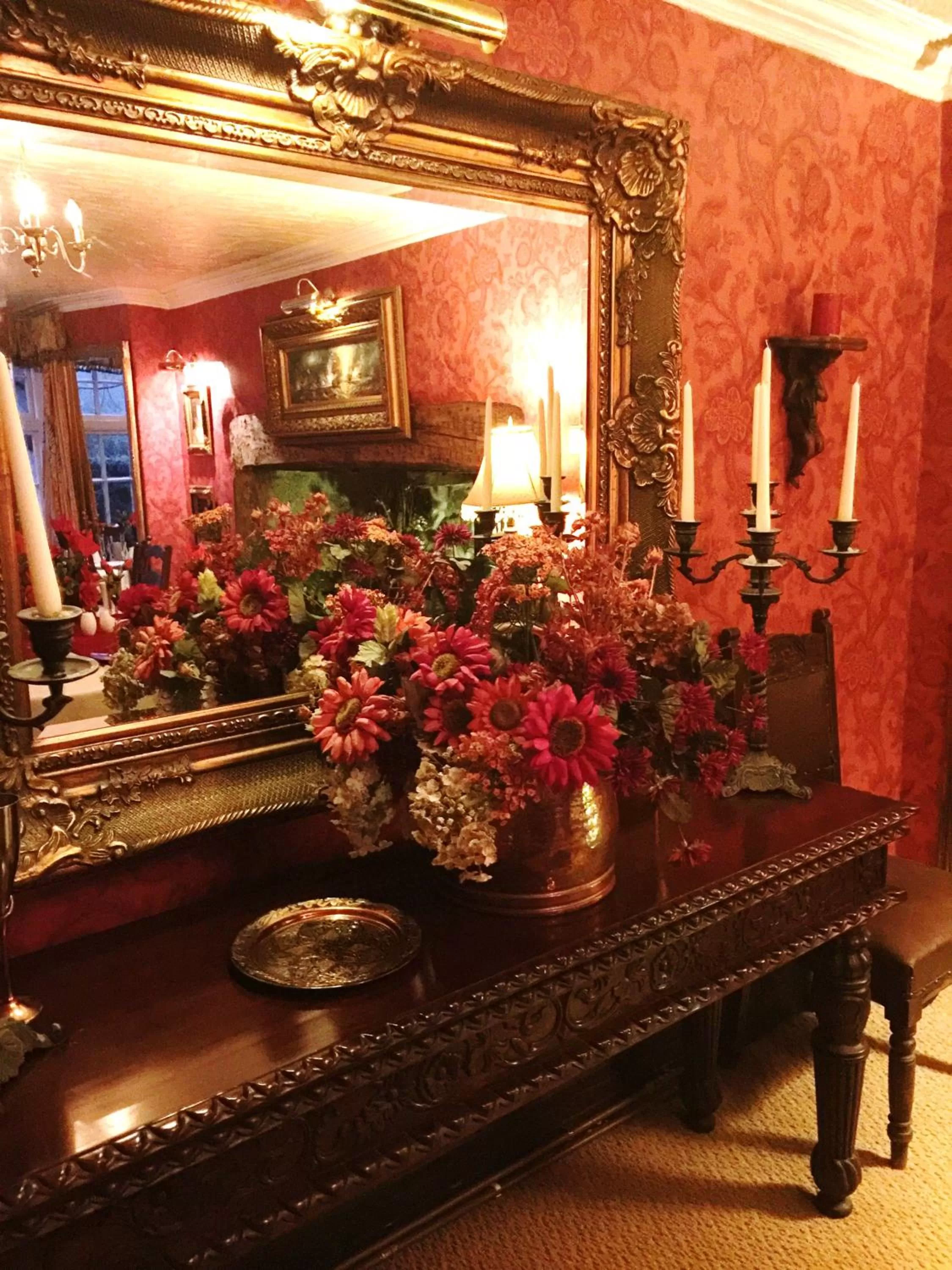 Restaurant/places to eat in Glyn Isa Country House luxury self catering accommodation