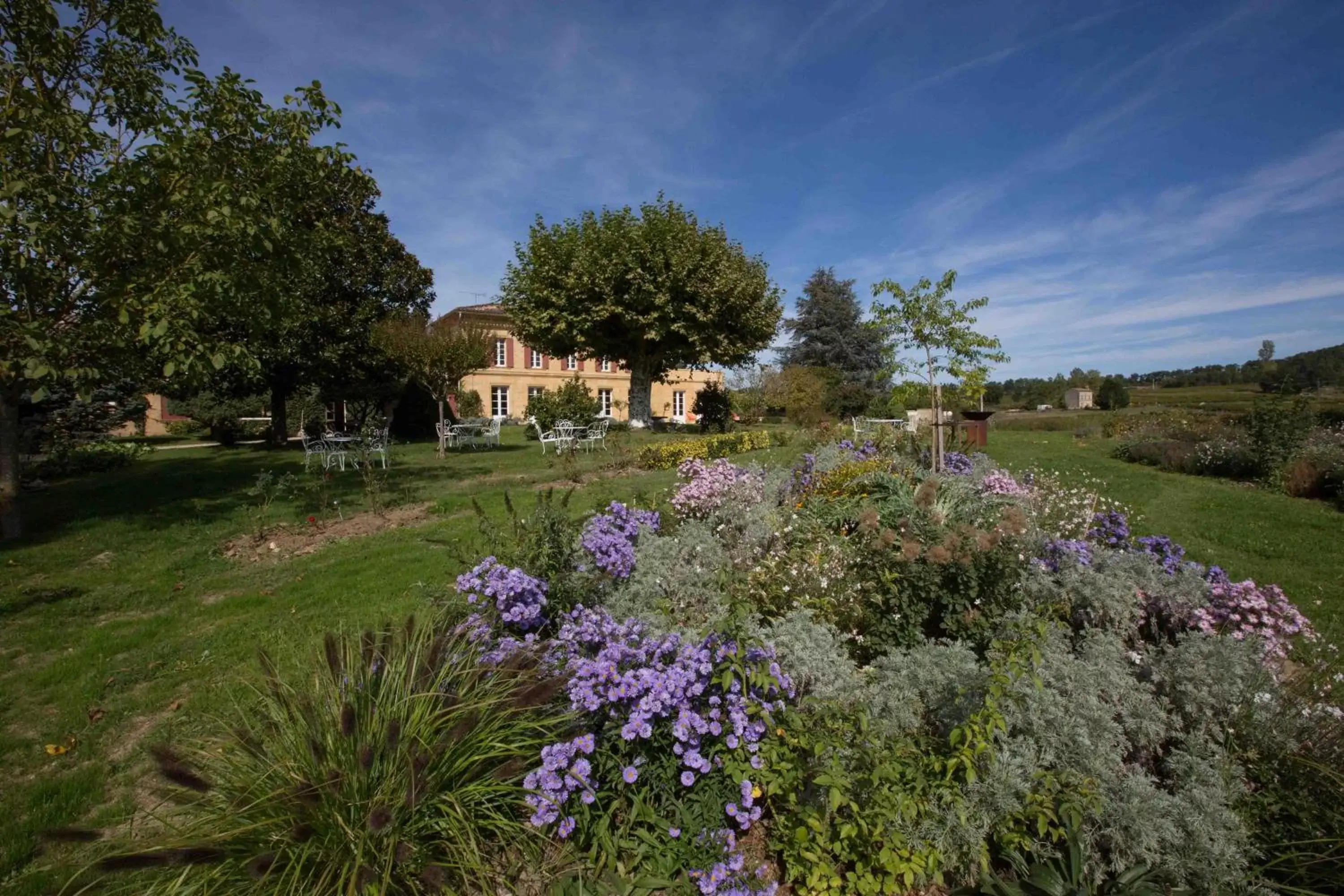 Property building in Chateau du Palanquey & SPA