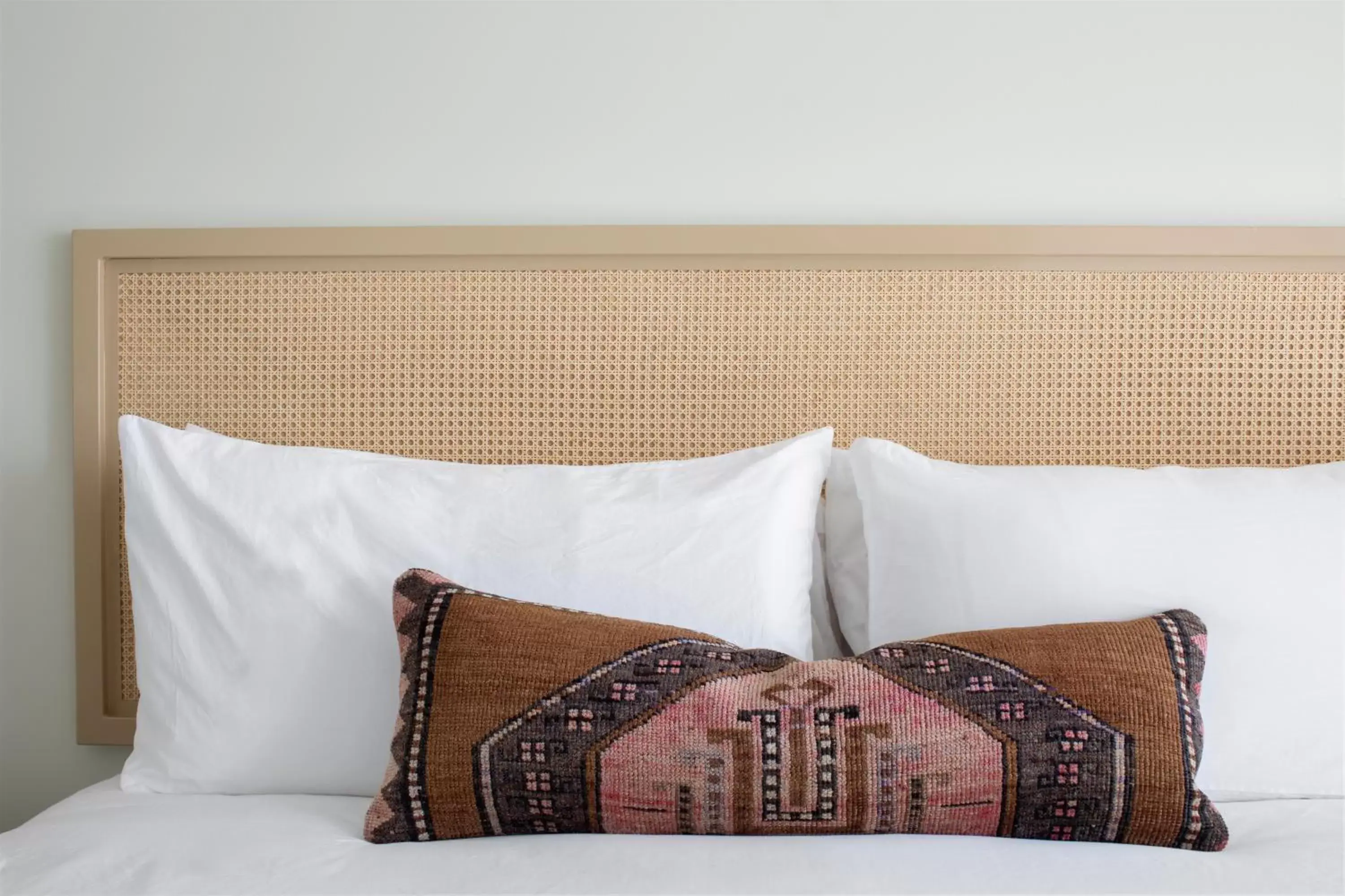 Bed in The Starlight Motor Inn Bed in The Starlight Motor Inn