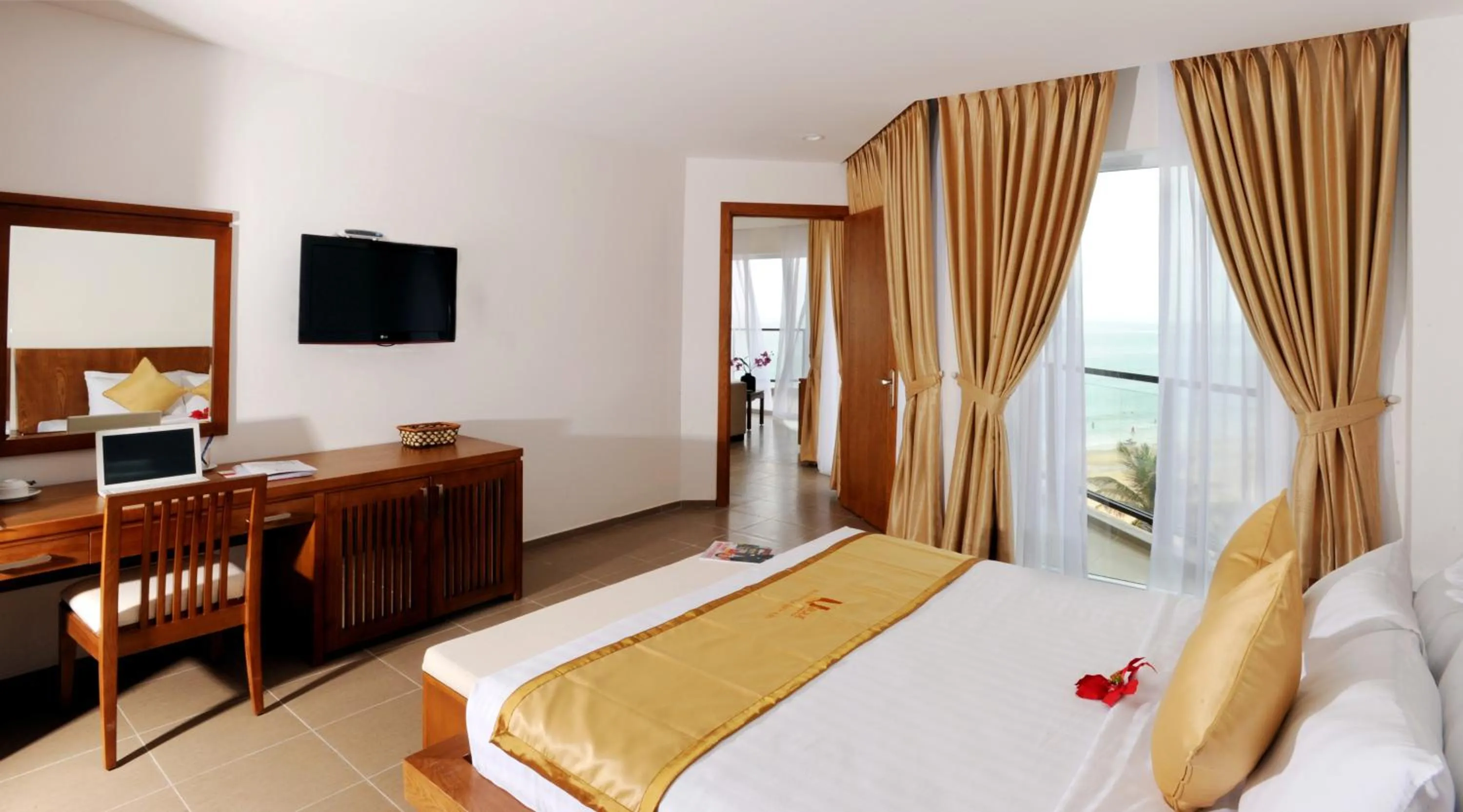 Bed in Unique Mui Ne Resort and Spa