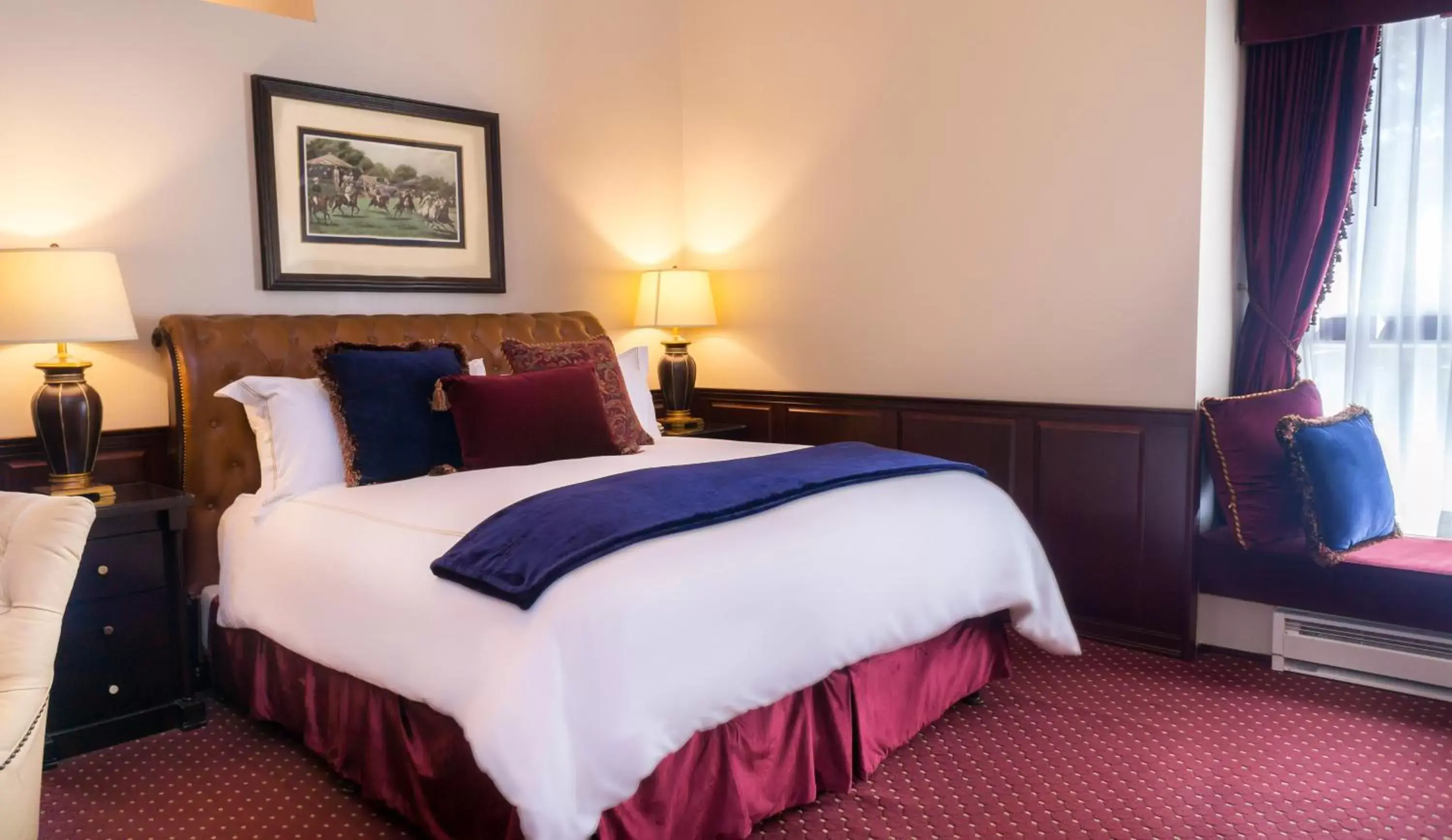Day, Bed in Carriage House Inn