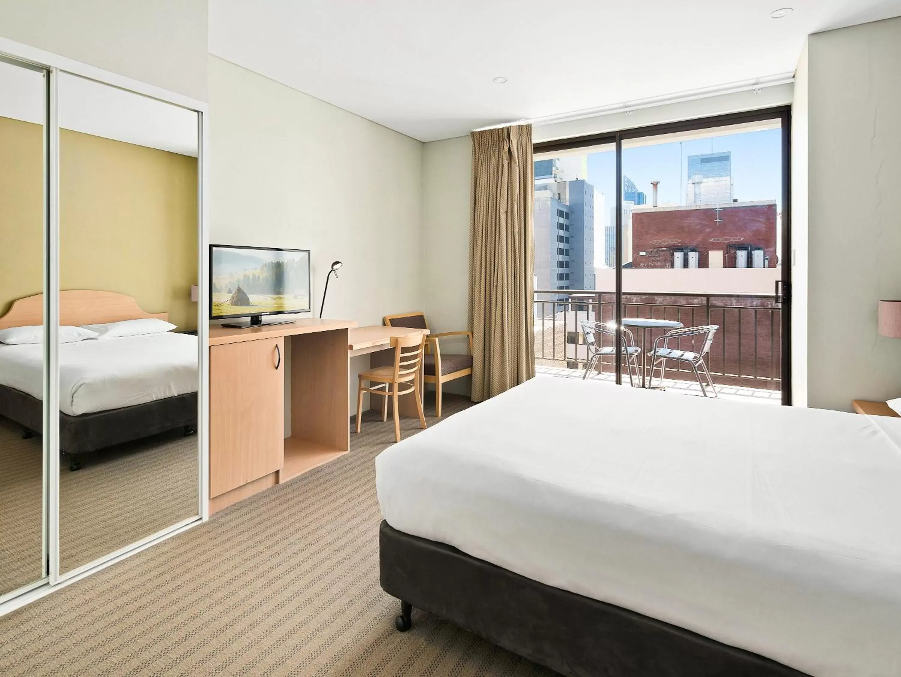 Balcony/Terrace, Bed in All Suites Perth