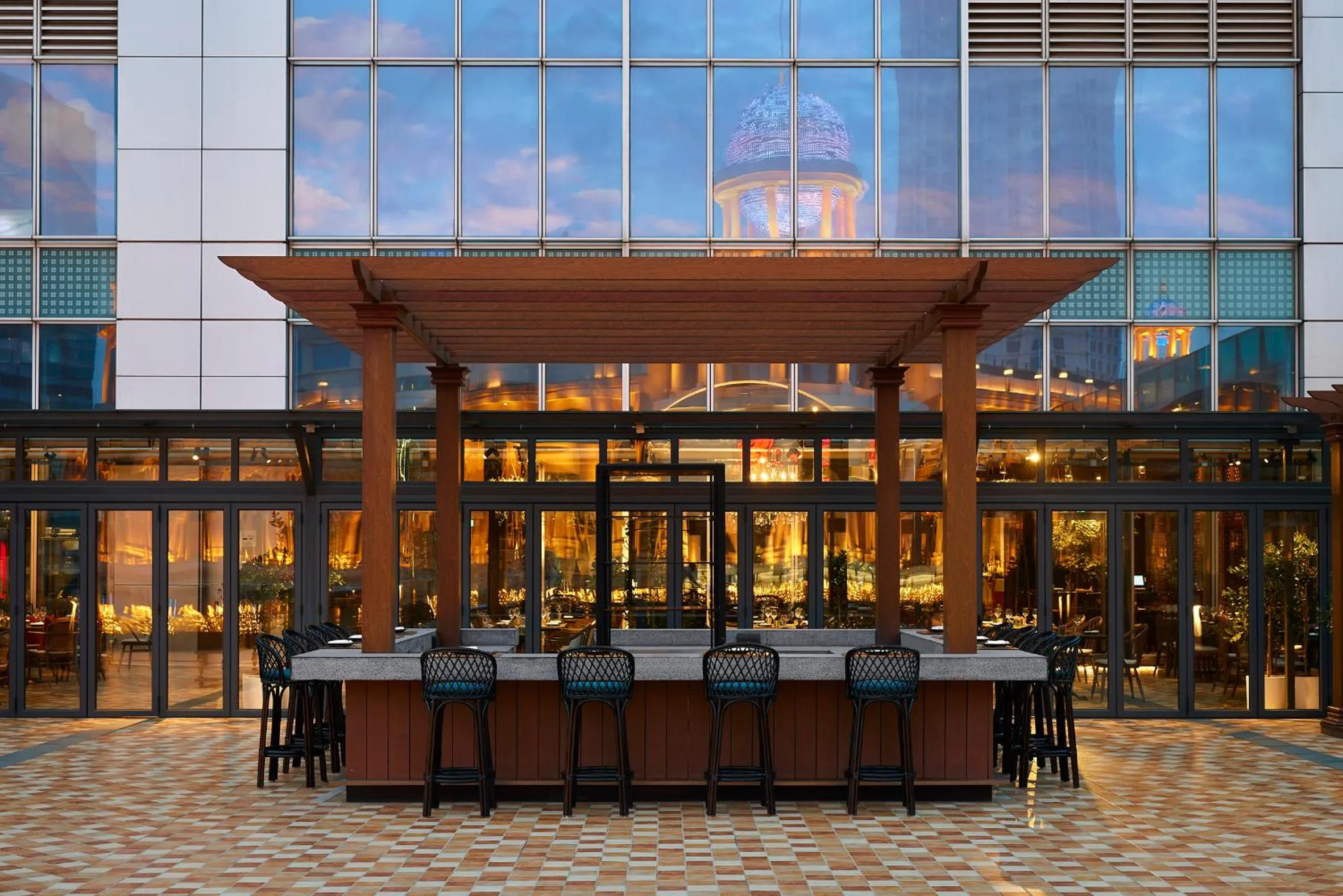 Restaurant/places to eat in Conrad Shanghai