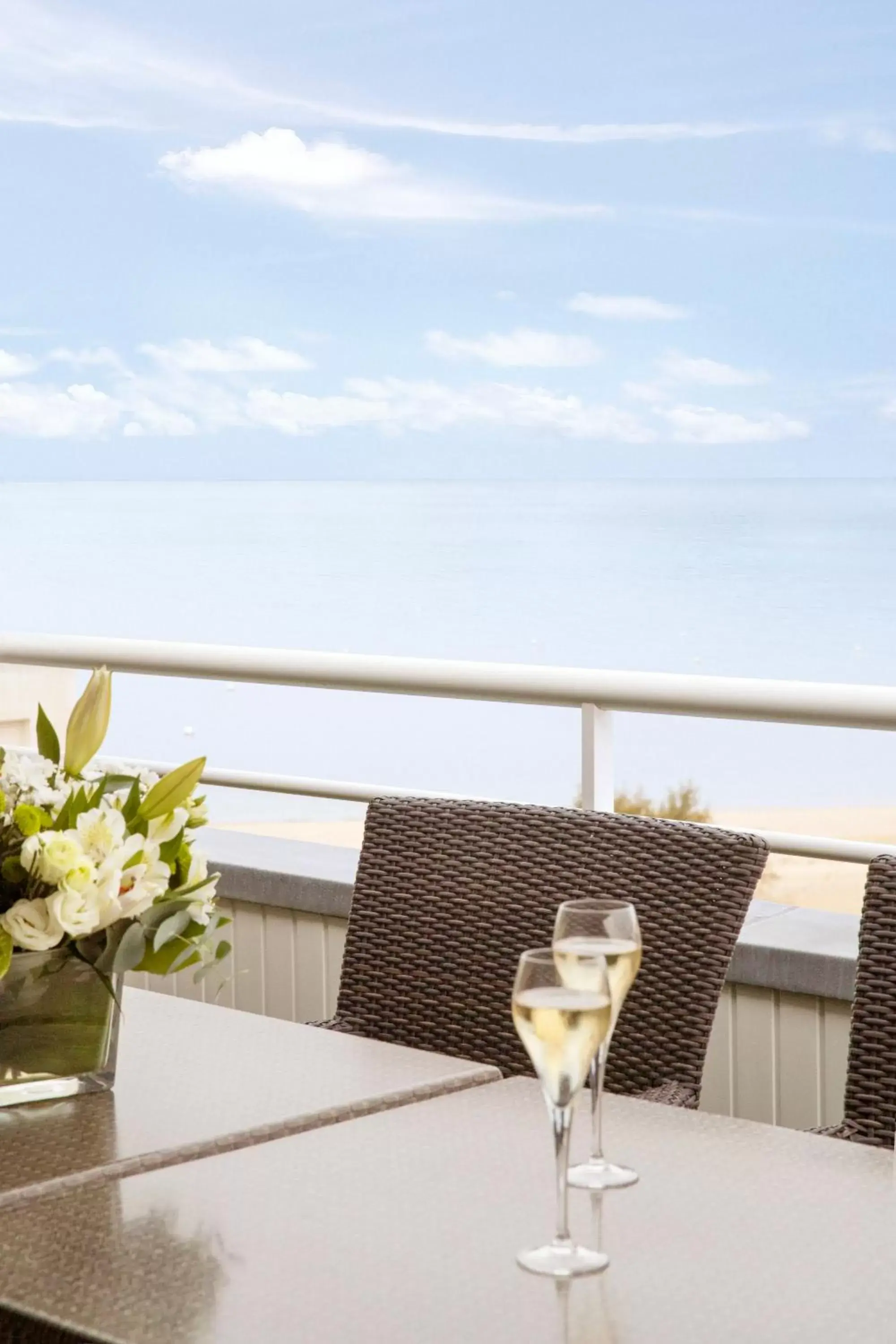 Balcony/Terrace, Sea View in Hôtel Le B d'Arcachon by Inwood Hotels