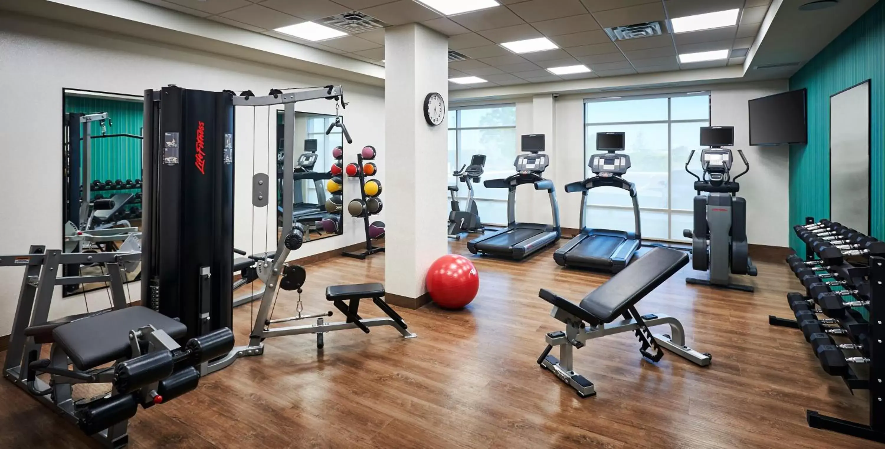 Fitness centre/facilities, Fitness Center/Facilities in Holiday Inn Express & Suites - Brantford, an IHG Hotel