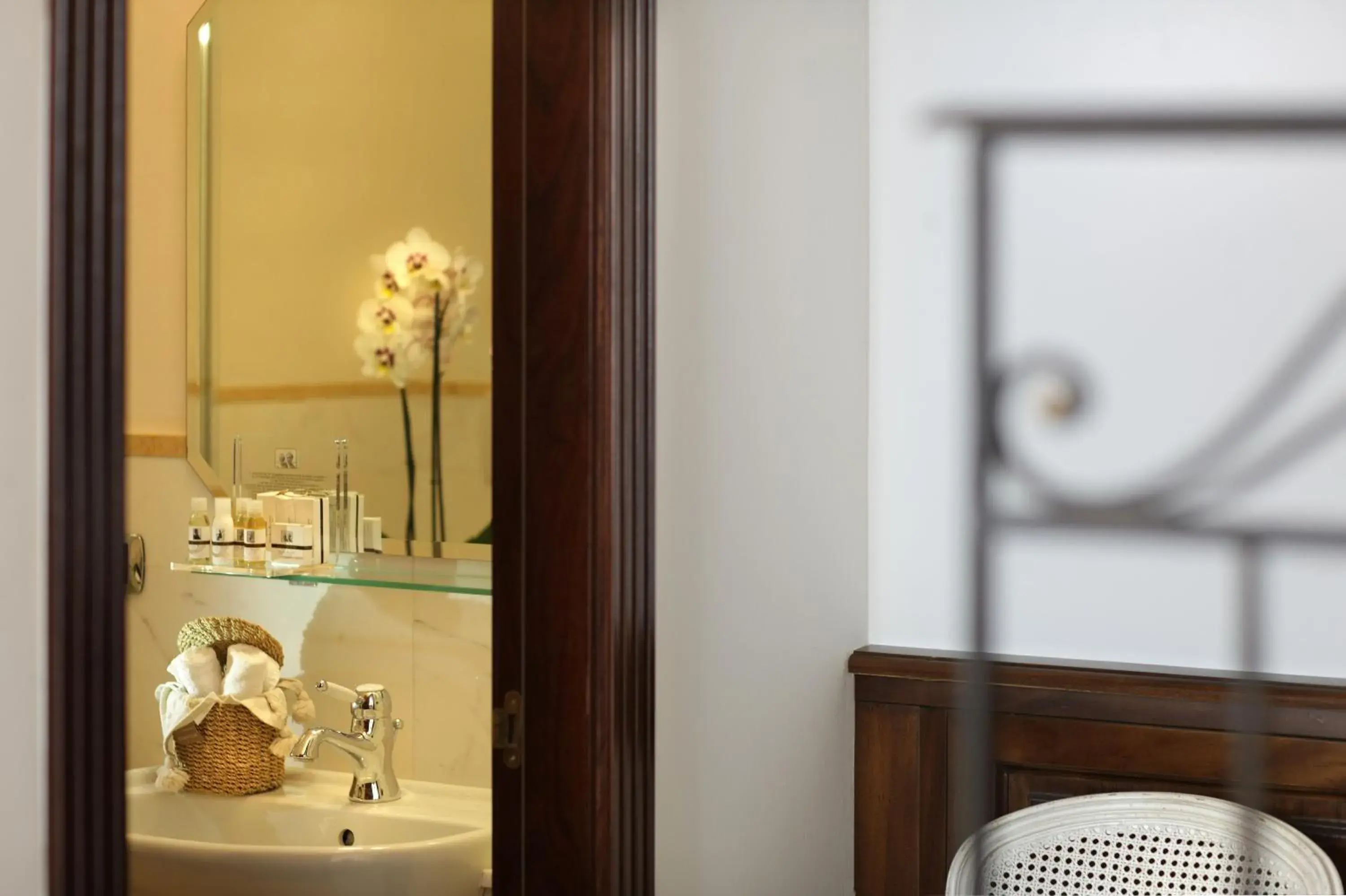 Decorative detail, Bathroom in Palazzo del Corso - Boutique Hotel