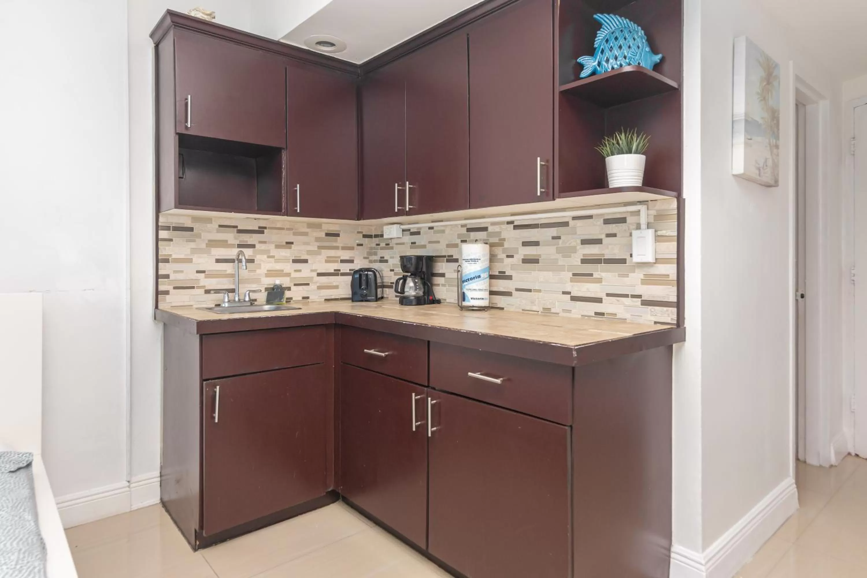 Kitchen or kitchenette, Kitchen/Kitchenette in Girasole Rentals