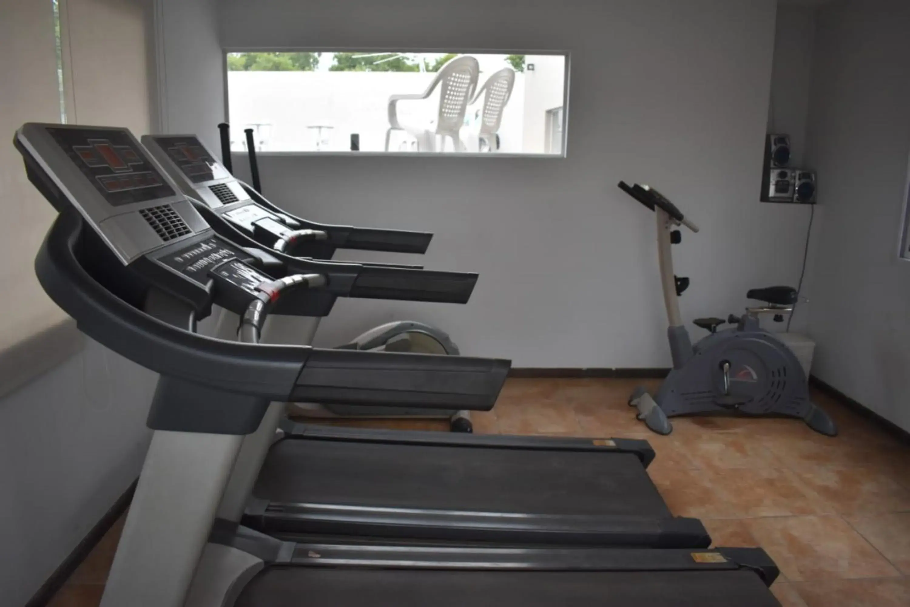 Fitness centre/facilities, Fitness Center/Facilities in DAKAR HOTEL