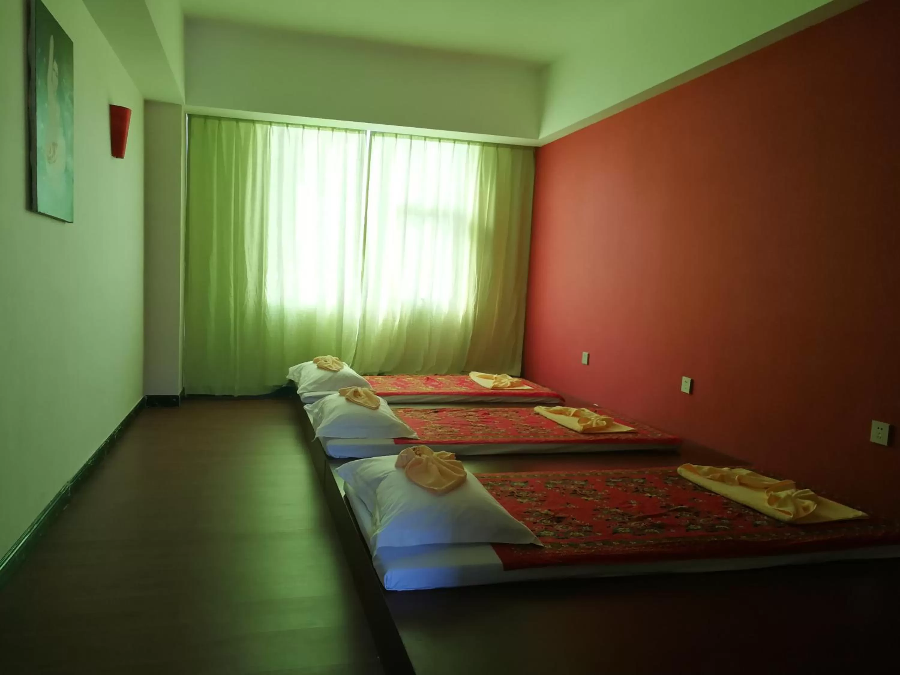 Massage, Bed in PACI Hotel&SPA
