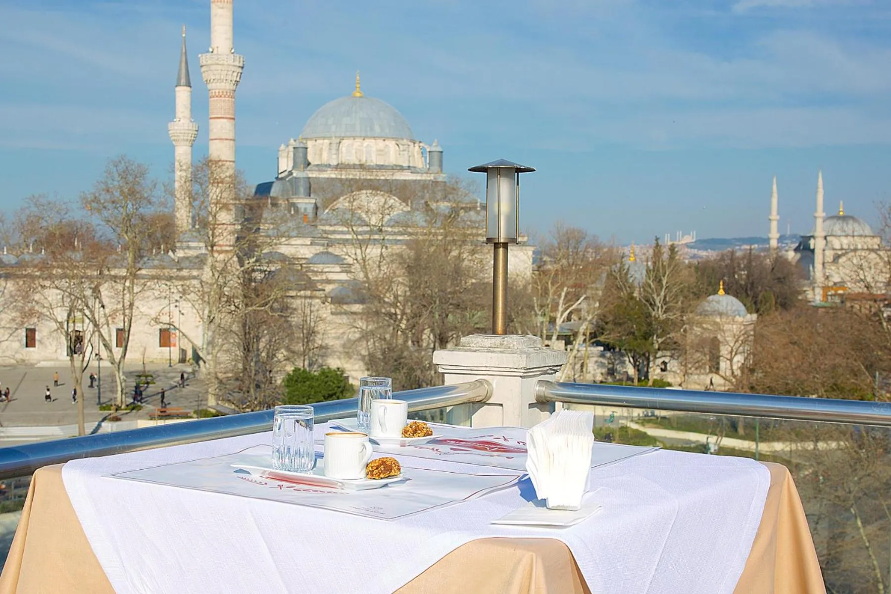 Day in Emporium Hotel