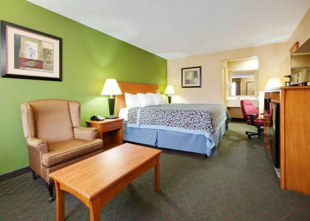 Bed in Hotel Blue Fairfield TX