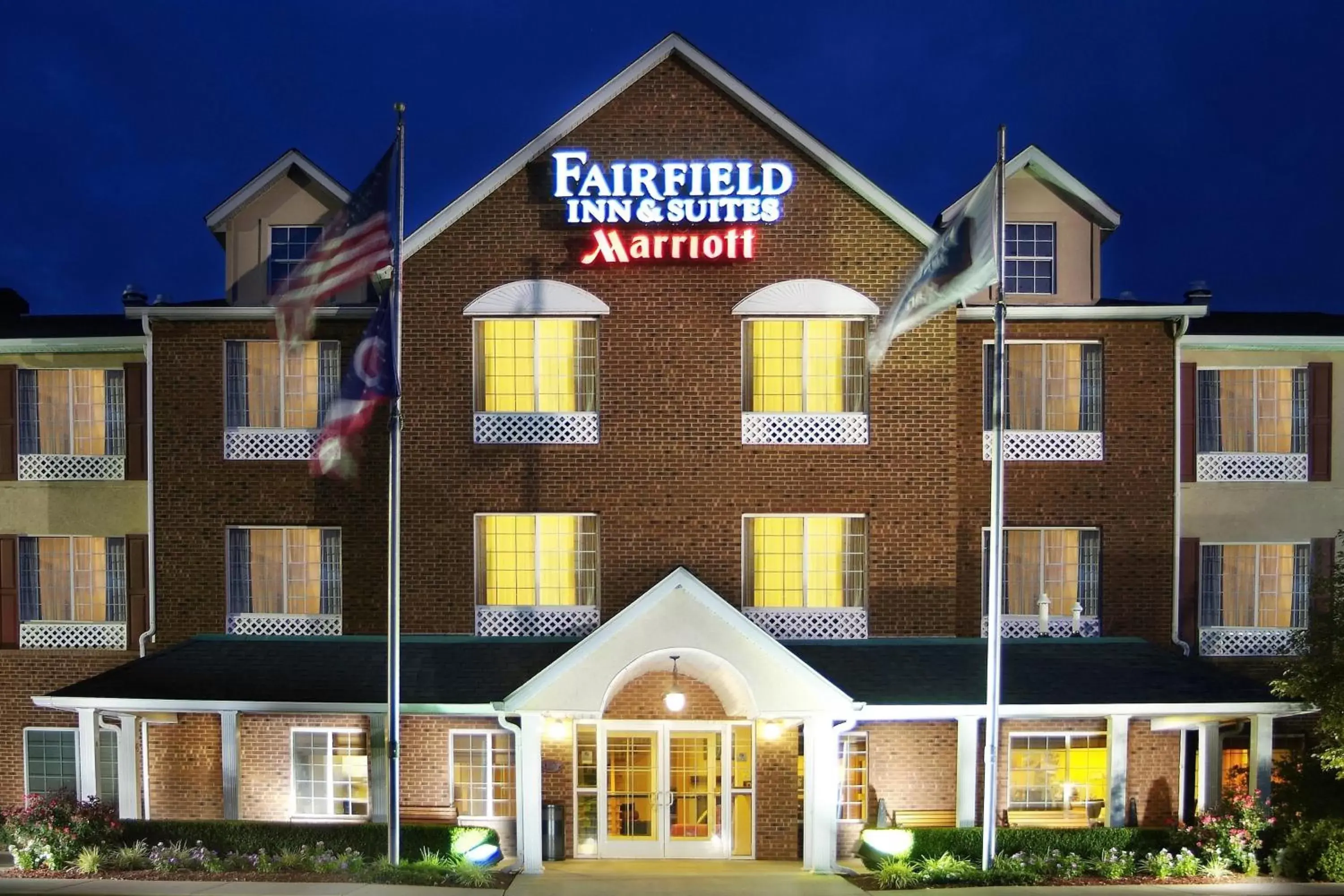 Property Building in Fairfield Inn and Suites by Marriott Cincinnati Eastgate
