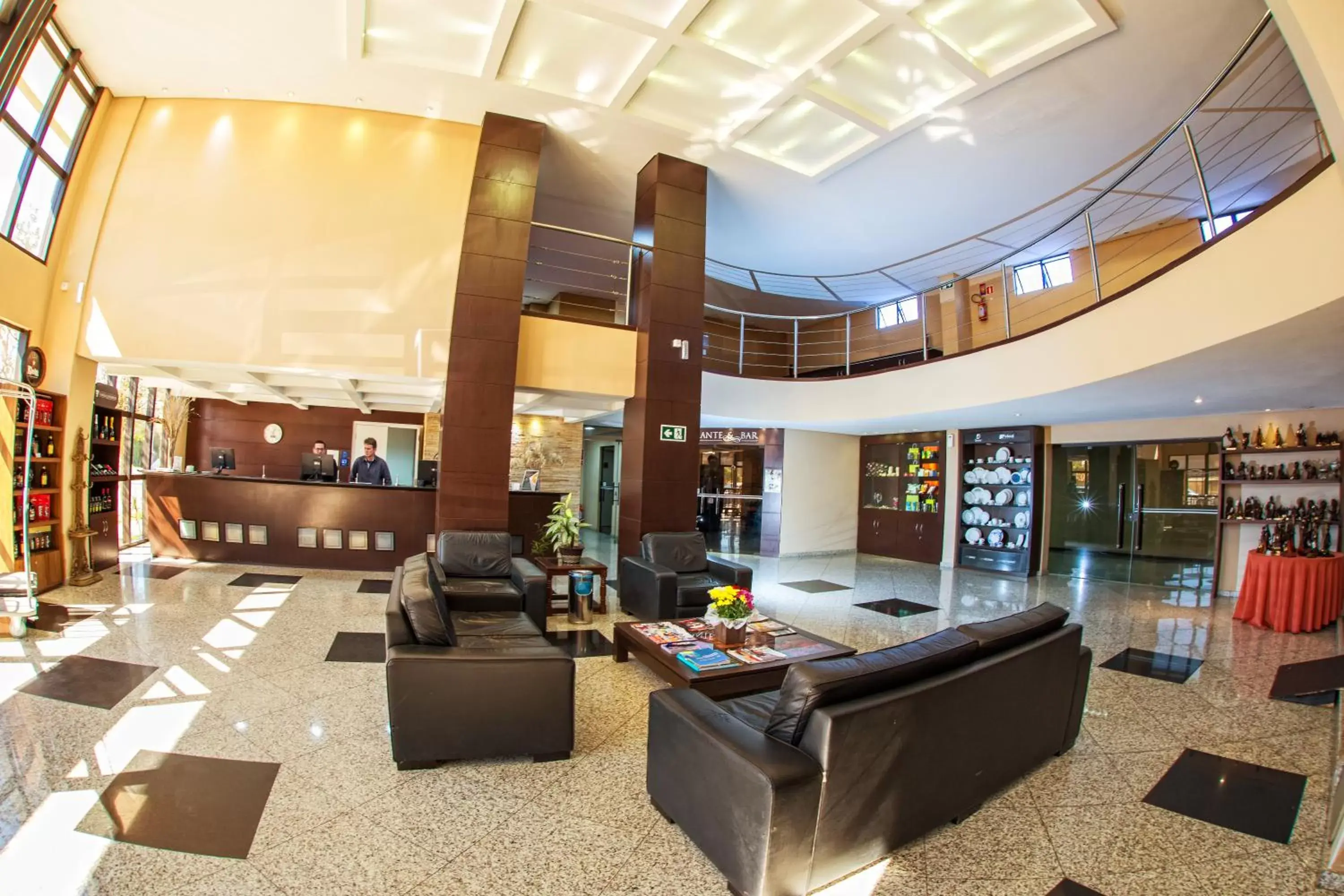 Lobby or reception in Hotel Campo Largo Comfort Lobby or reception in Hotel Campo Largo Comfort