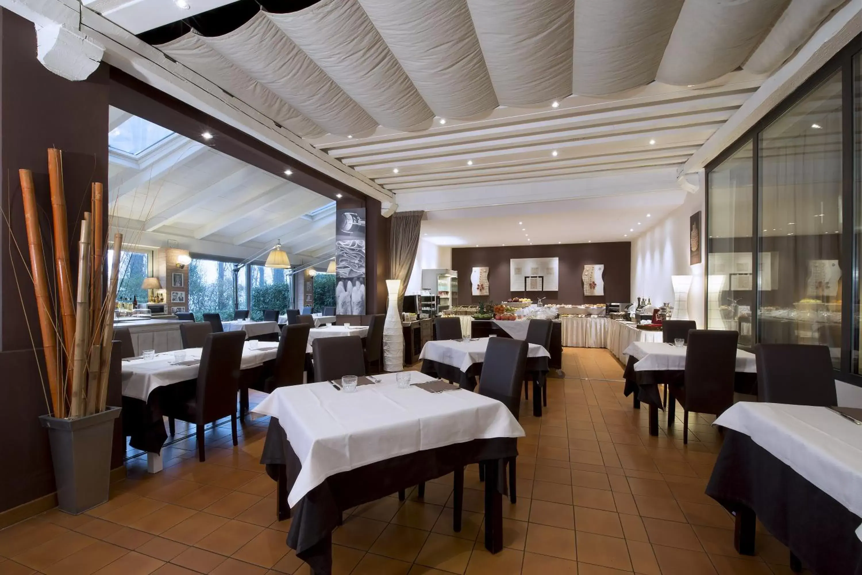 Restaurant/places to eat in Hotel Villa Ducale Restaurant/places to eat in Hotel Villa Ducale