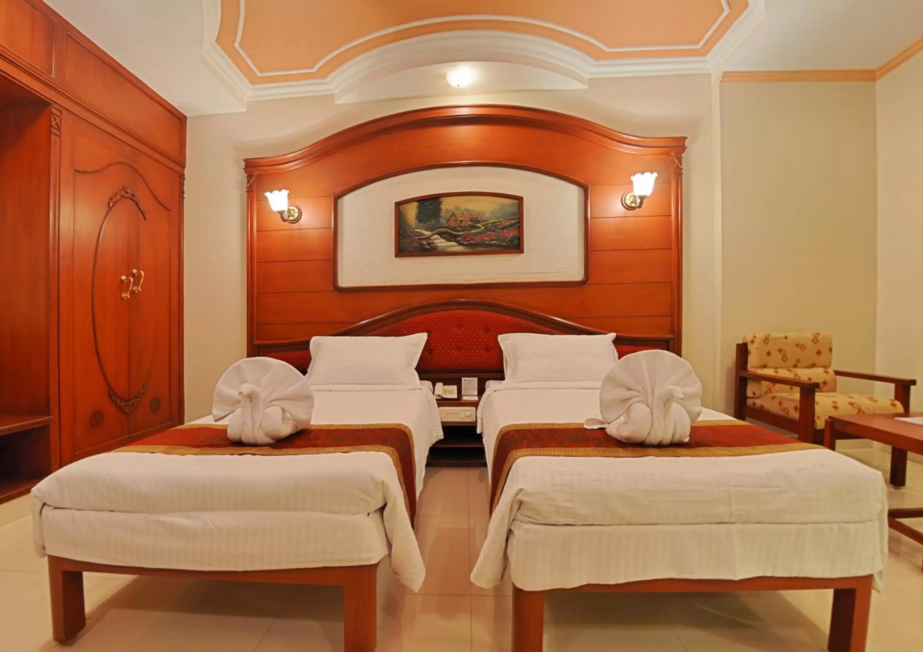 Bed in Hotel Gnanam