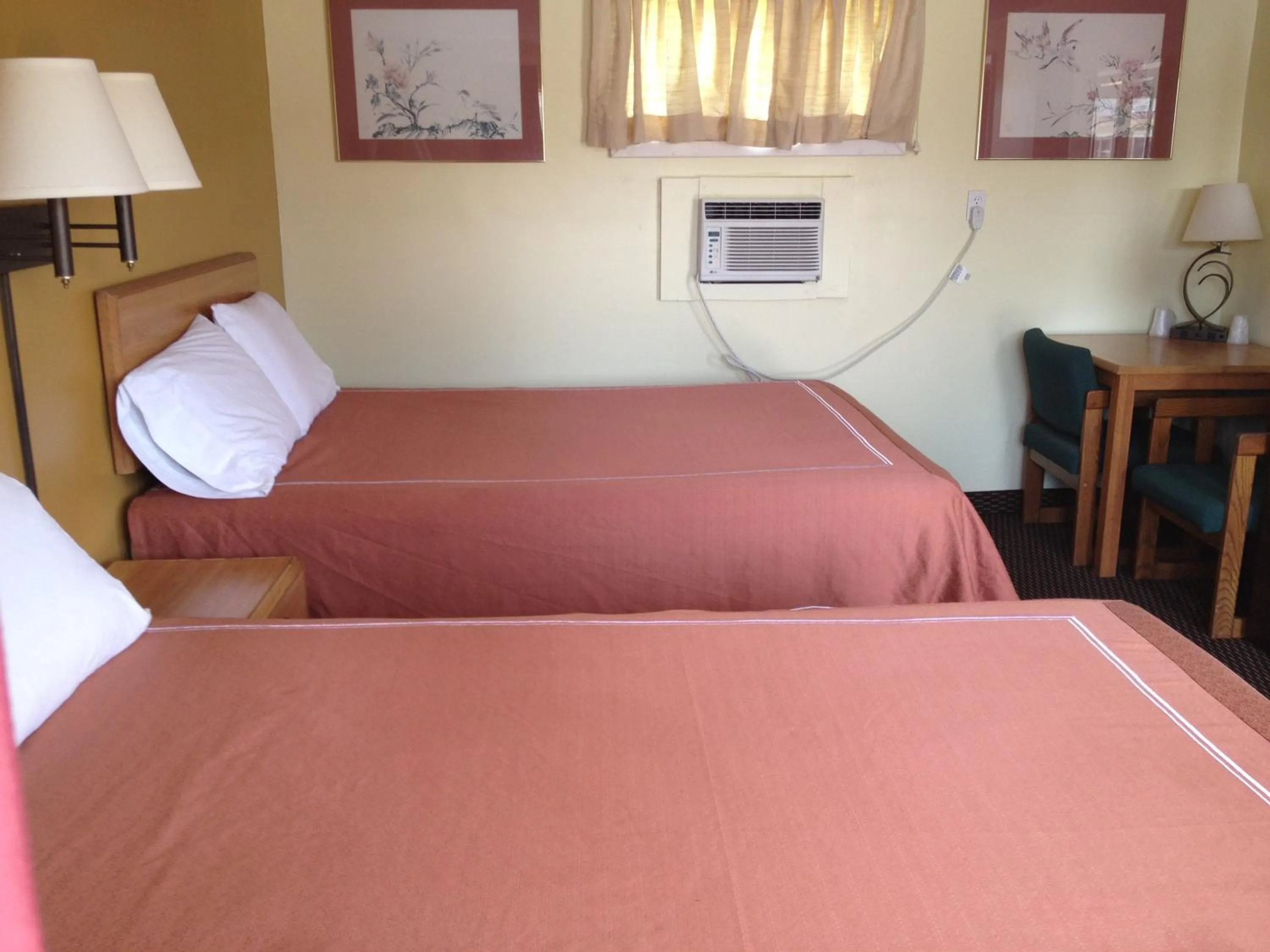 Bedroom in Caravan Motel