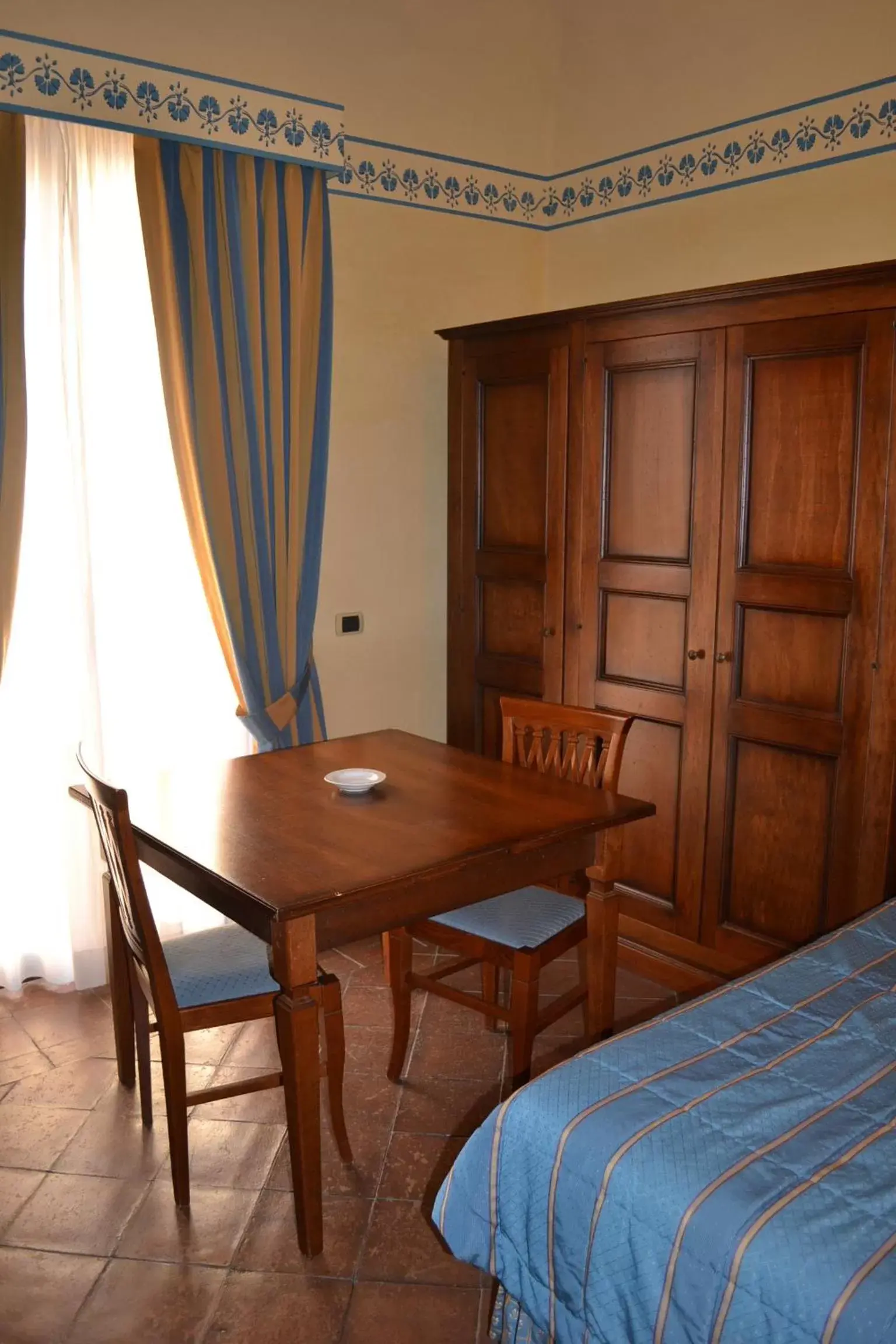 Dining area in Hotel La Ville