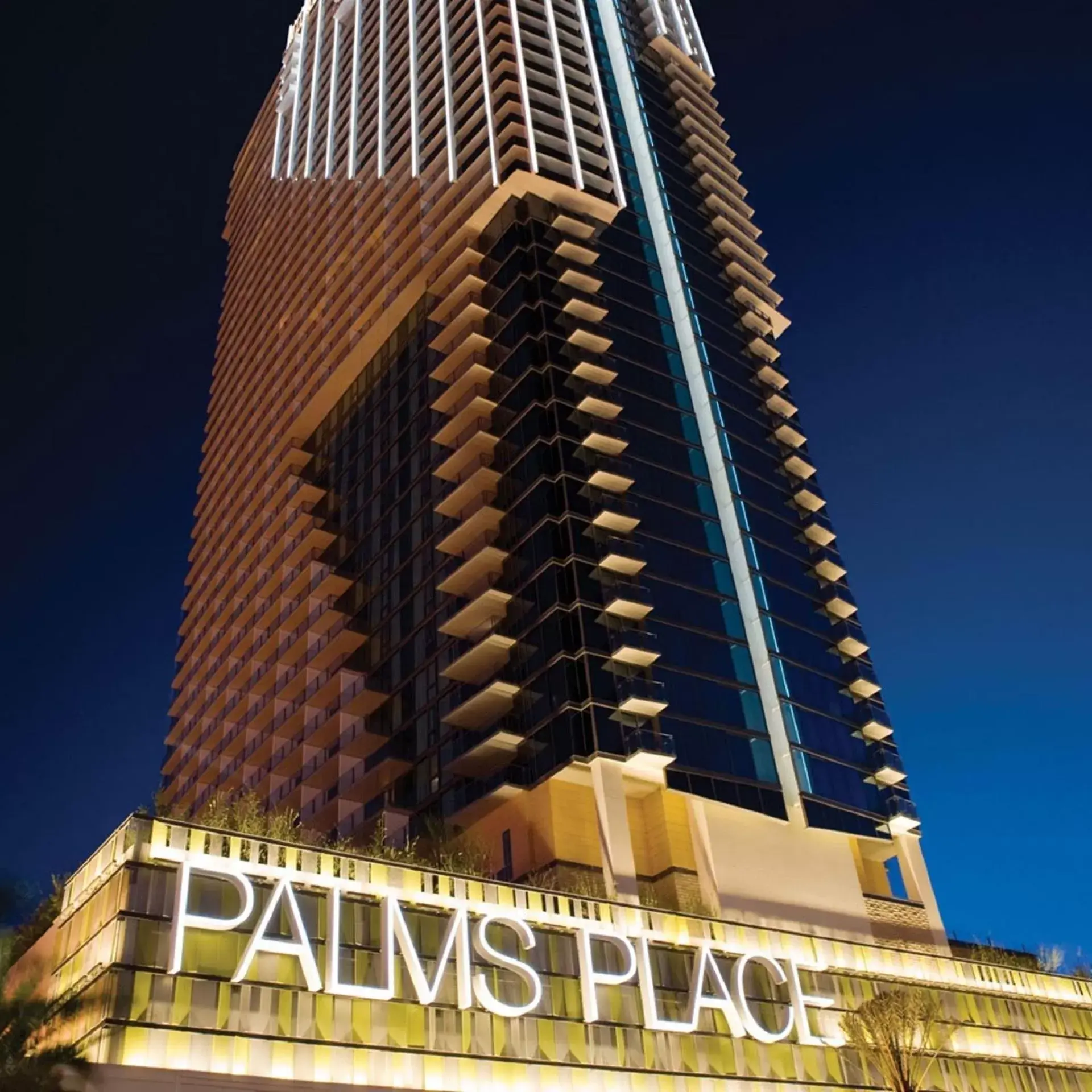 Facade/entrance, Property Building in Luxury Suites at Palms Place