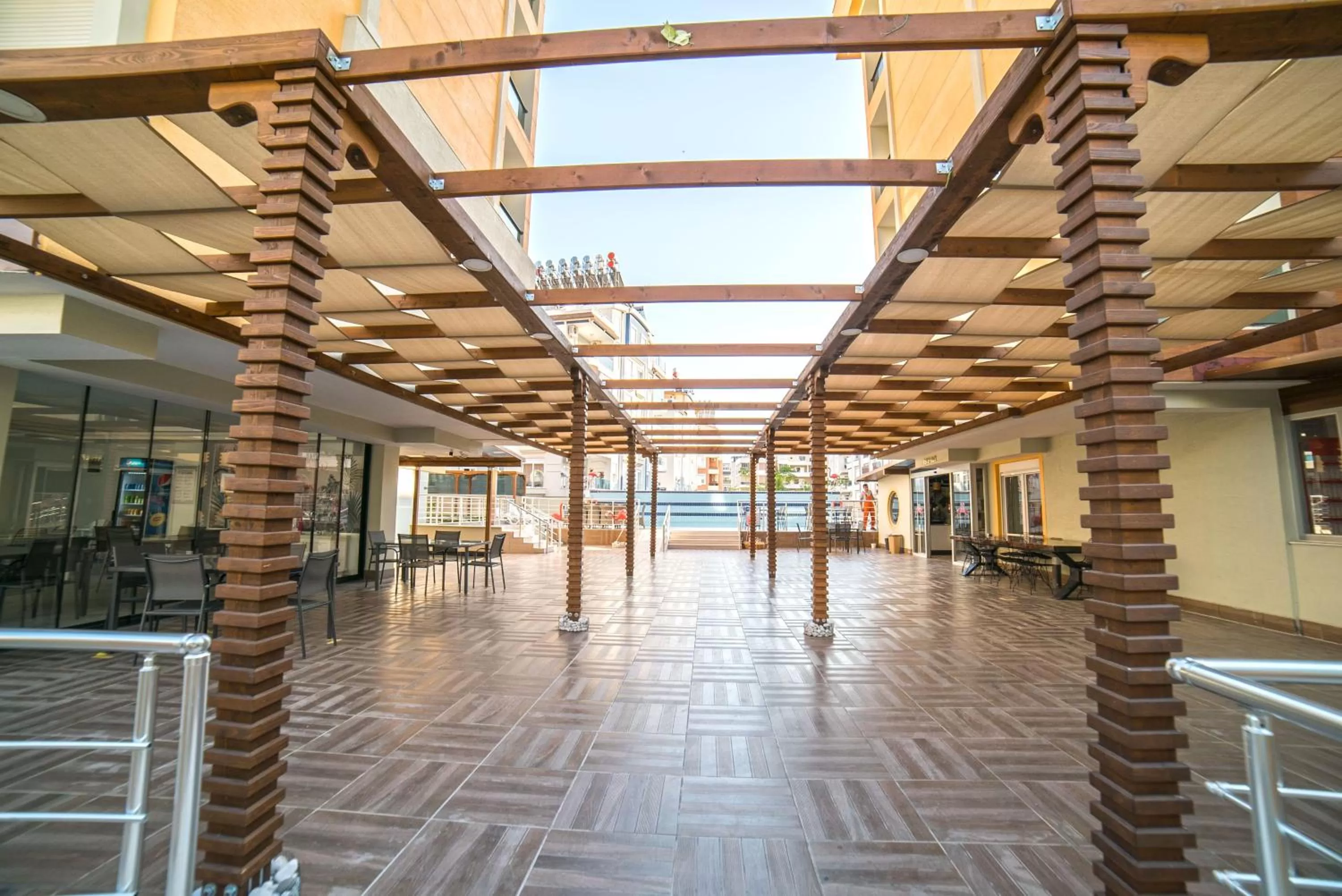 Facade/entrance in Flamingo Residence