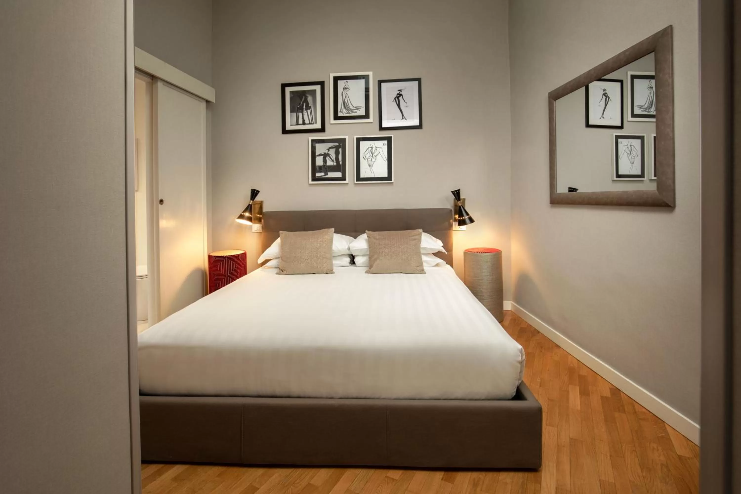 Bed in Condotti Boutique Hotel