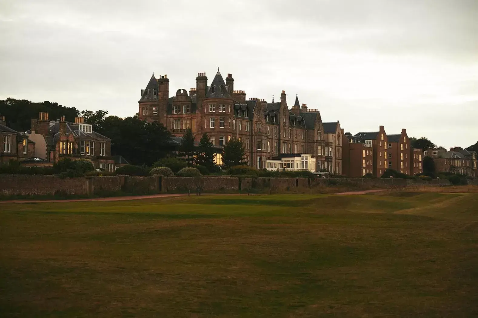 Facade/entrance, Property Building in Marine North Berwick