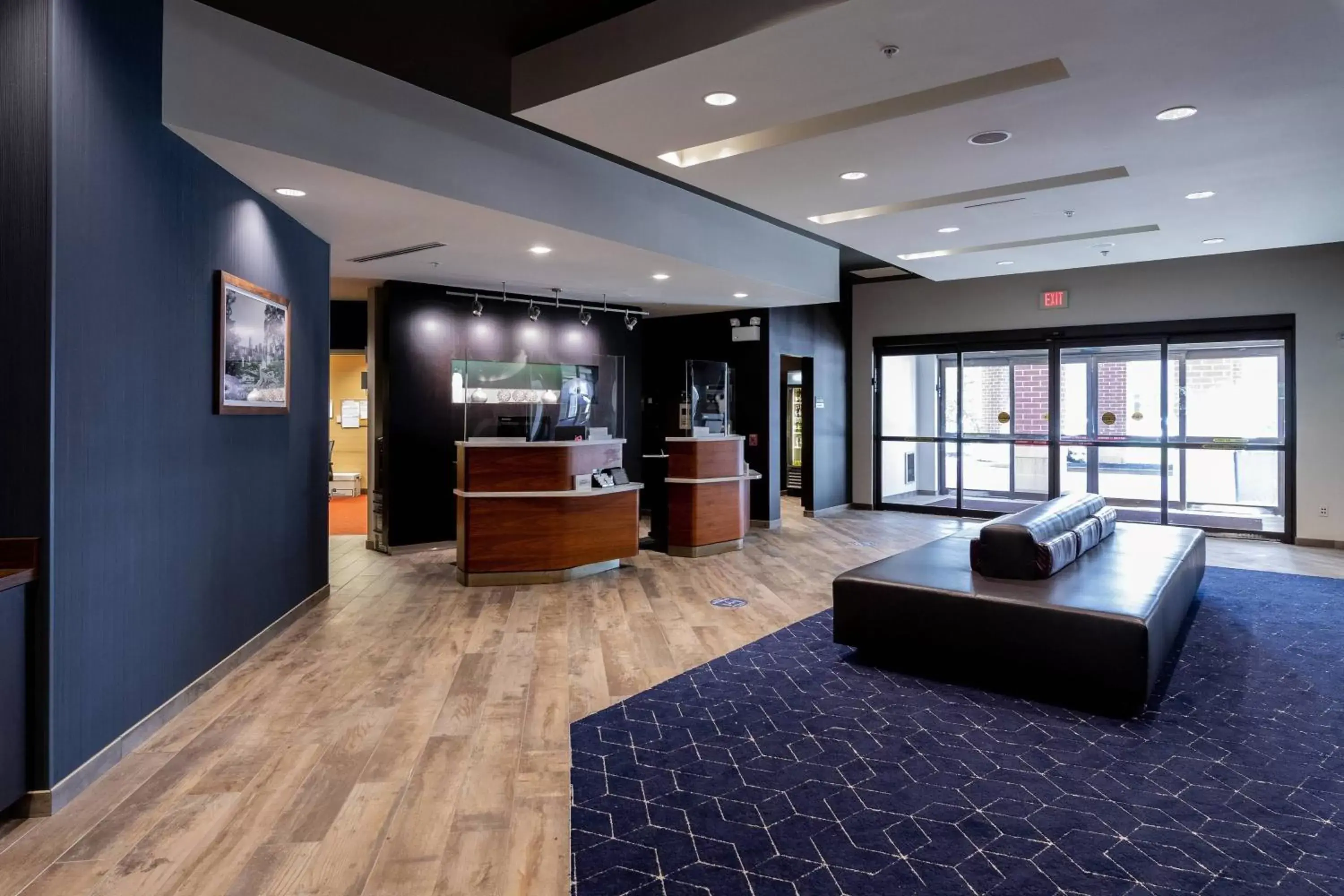 Lobby or reception, Lobby/Reception in Courtyard by Marriott Cincinnati Midtown/Rookwood