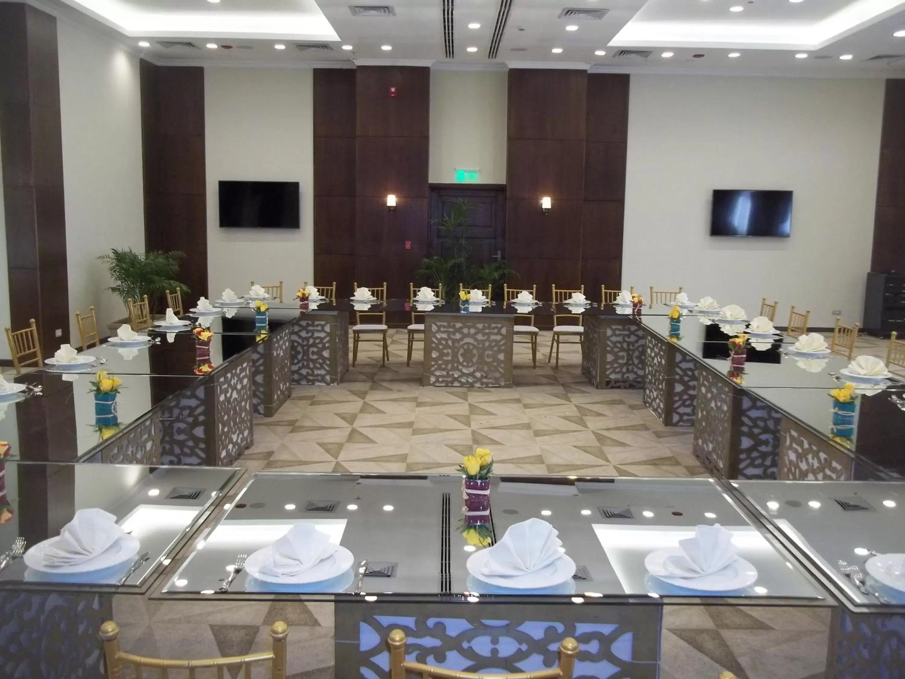 Meeting/conference room, Restaurant/Places to Eat in The Grand Plaza Hotel Smouha