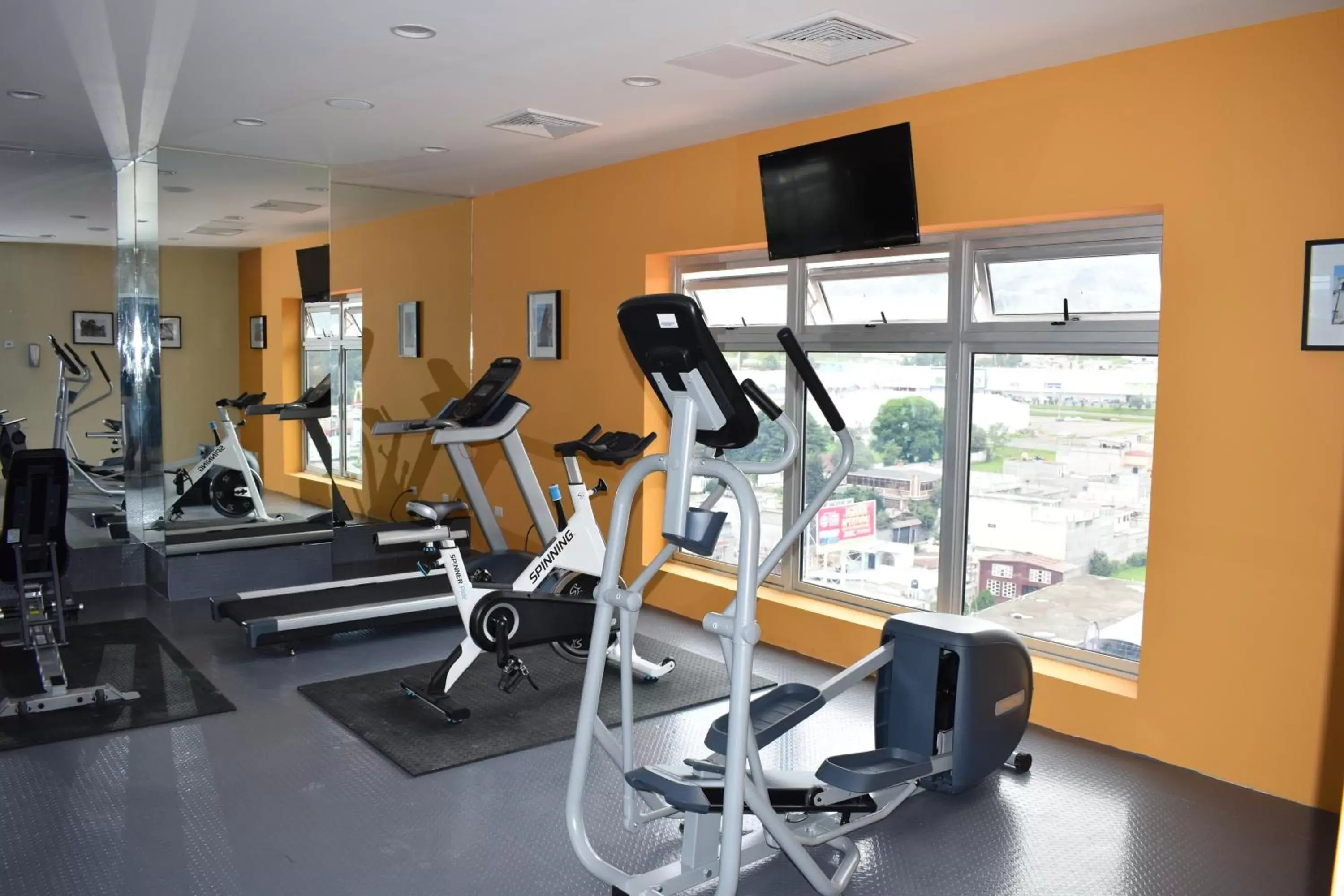Fitness centre/facilities in LATAM HOTEL Plaza Pradera Quetzaltenango