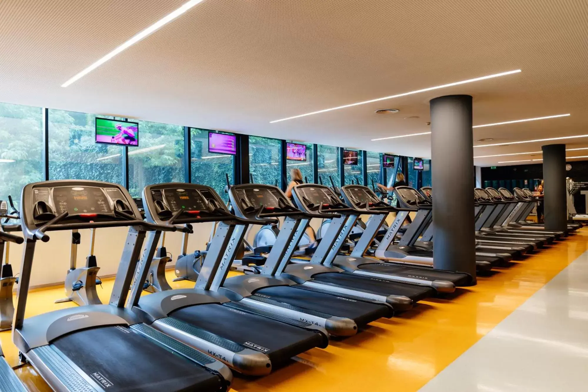 Fitness centre/facilities, Fitness Center/Facilities in Axis Viana Business & SPA Hotel