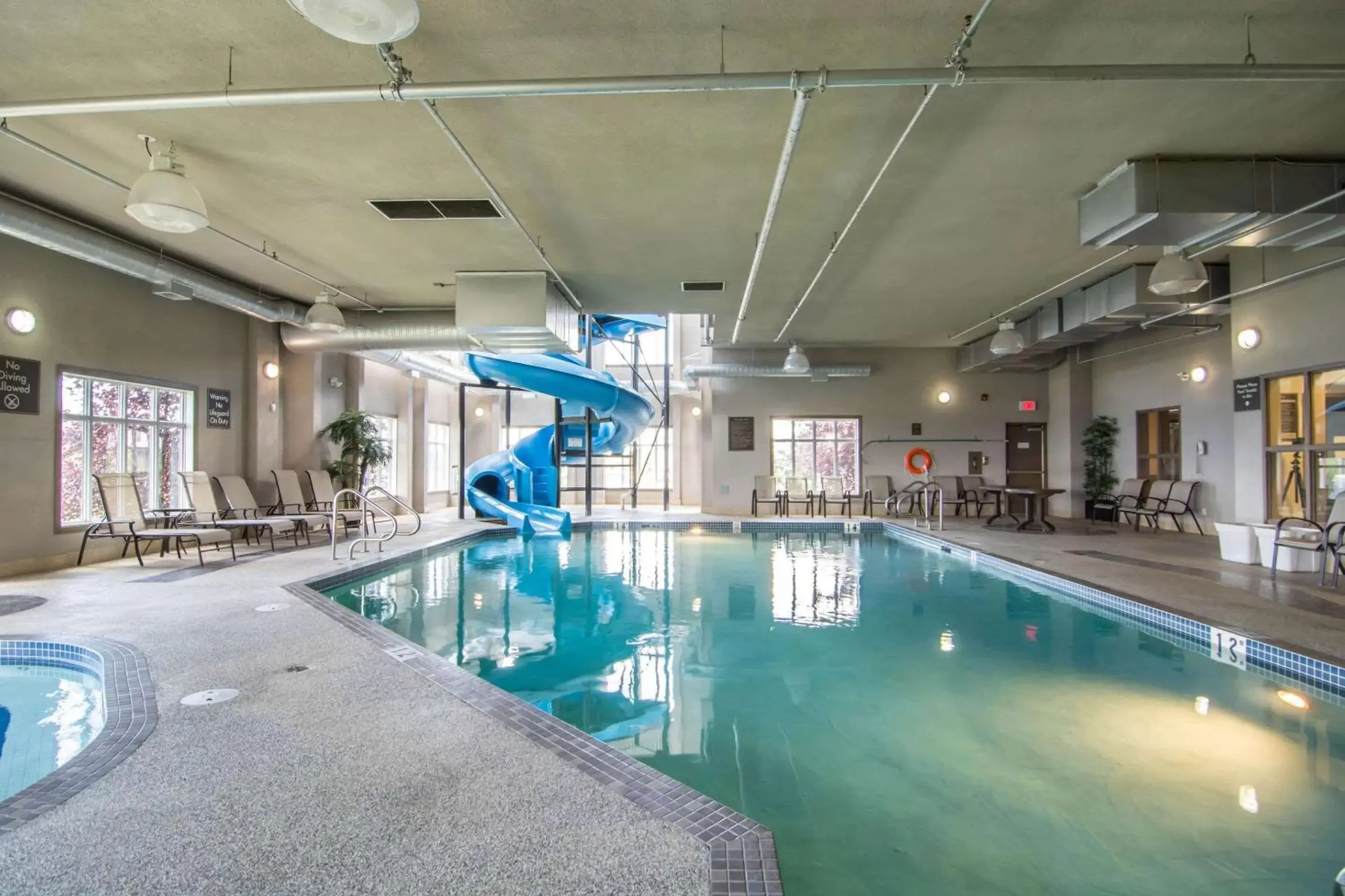 On site, Swimming Pool in Comfort Inn & Suites Fort Saskatchewan
